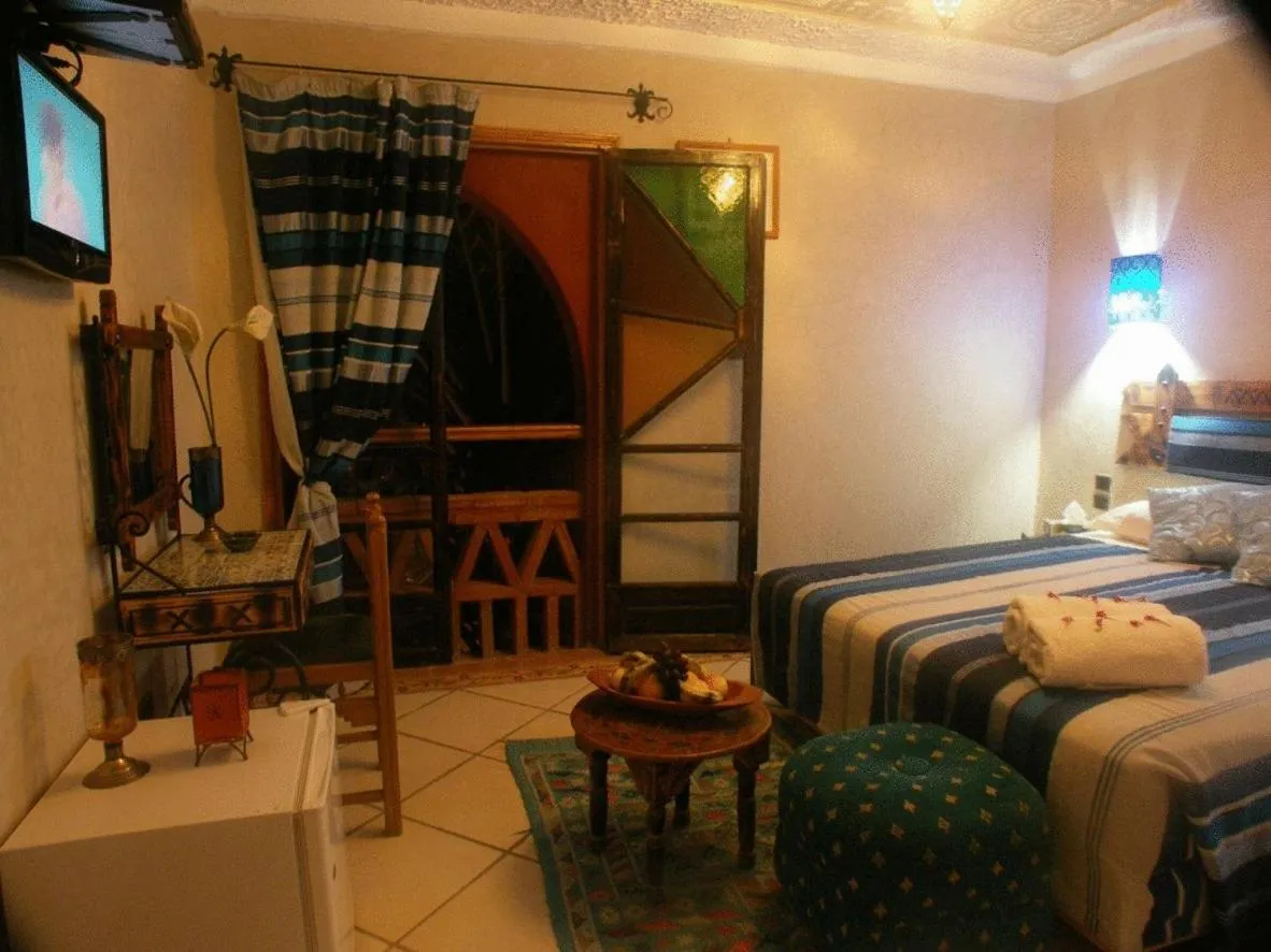 Photo of the whole room, Bed in Fibule Du Draa Kasbah D'hôtes