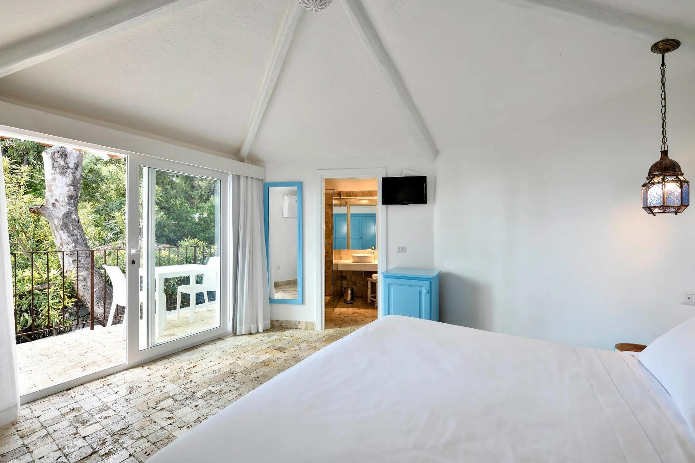 Photo of the whole room, Bed in Arbatax Park Resort - Dune