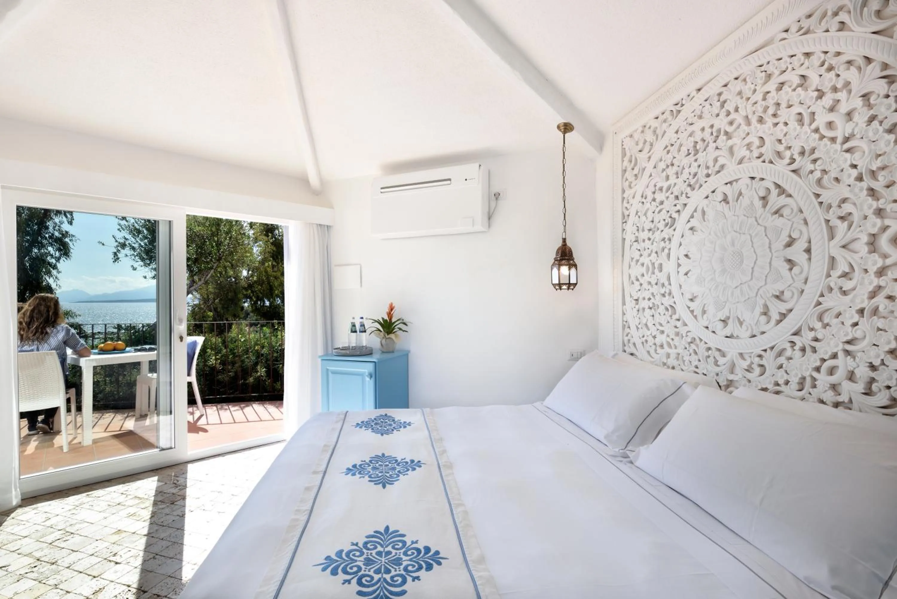 Balcony/Terrace, Bed in Arbatax Park Resort - Dune