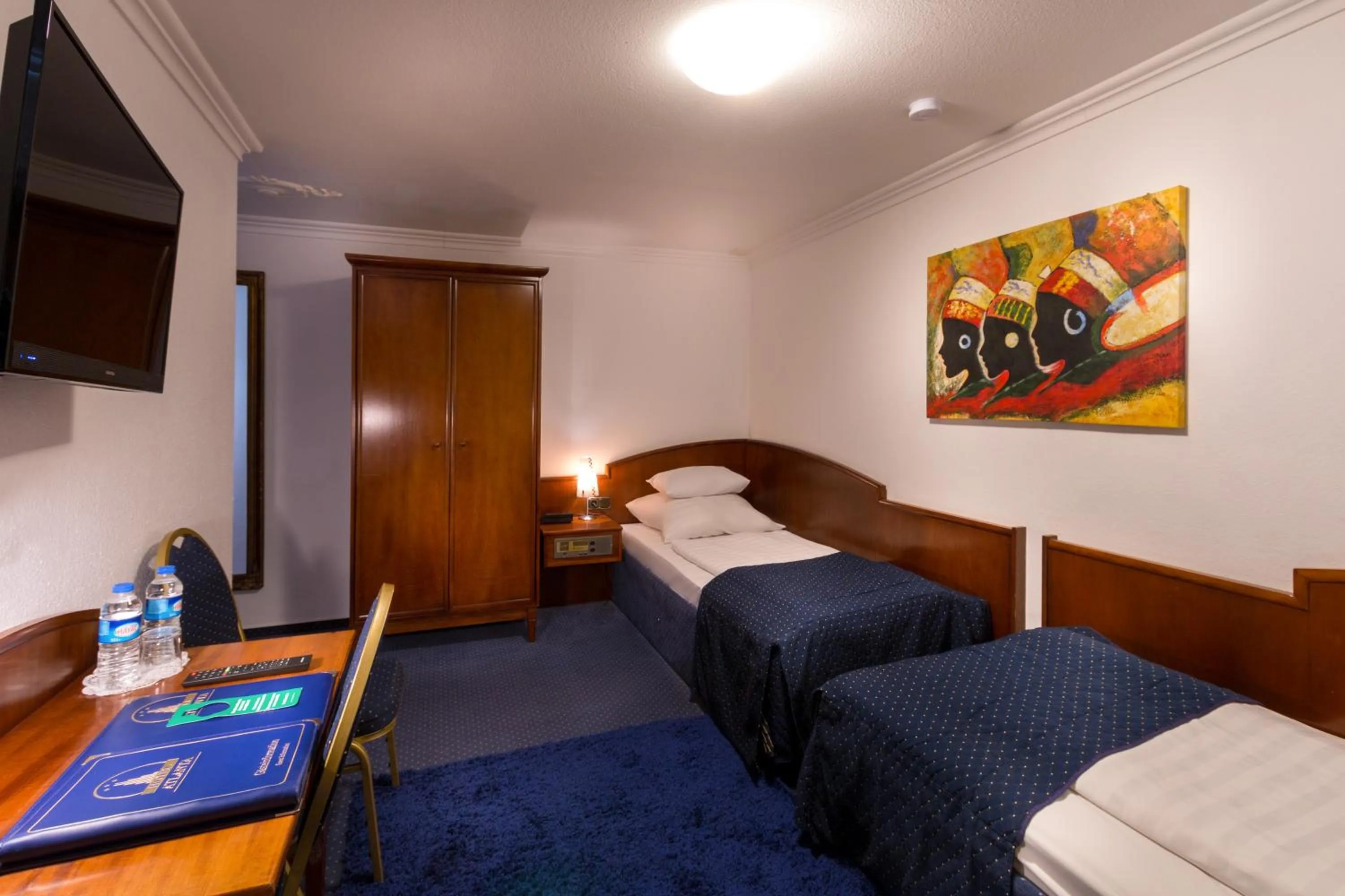 Bed in Atlanta Budget Darmstadt