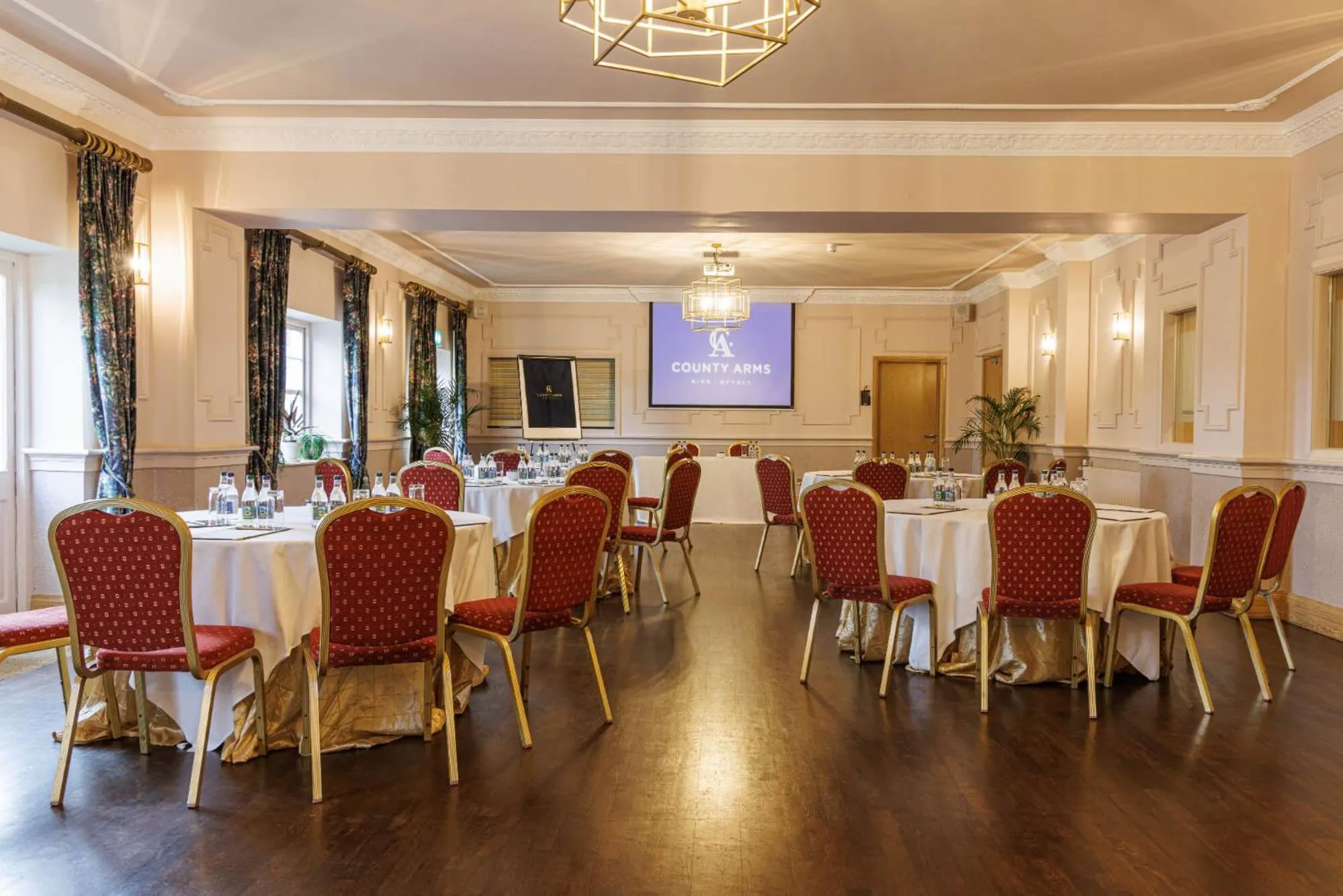 Meeting/conference room in County Arms Birr