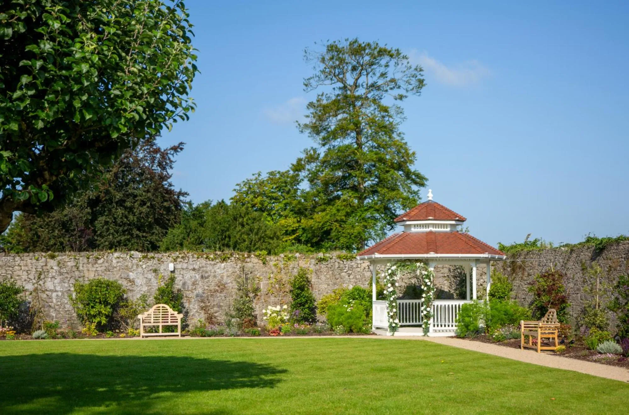 Garden in County Arms Birr