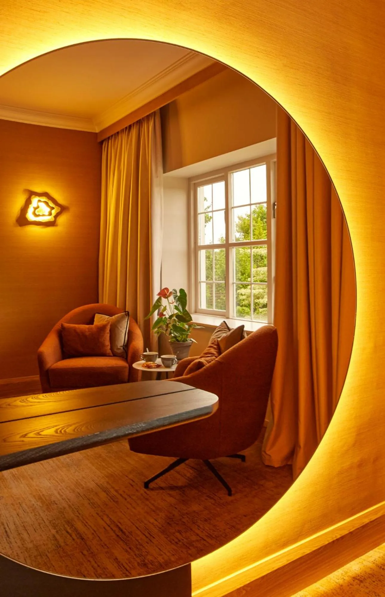 Bedroom in County Arms Birr