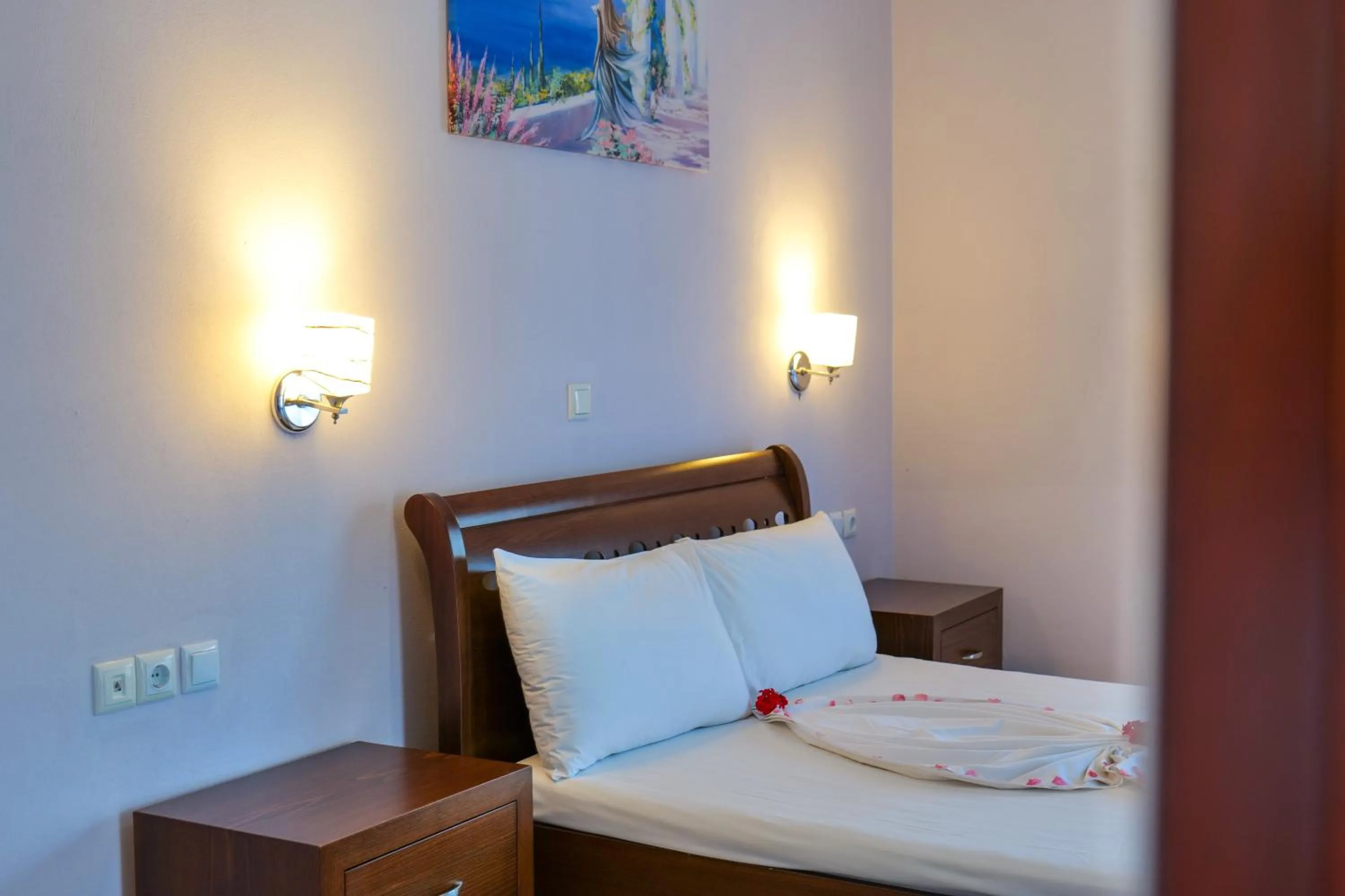 Bedroom, Bed in Hotel Chris