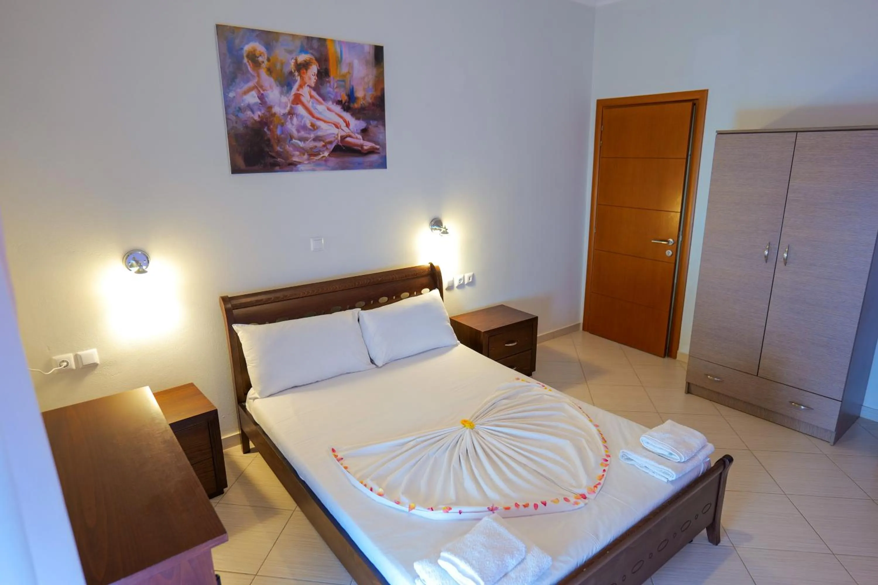 Bedroom, Bed in Hotel Chris