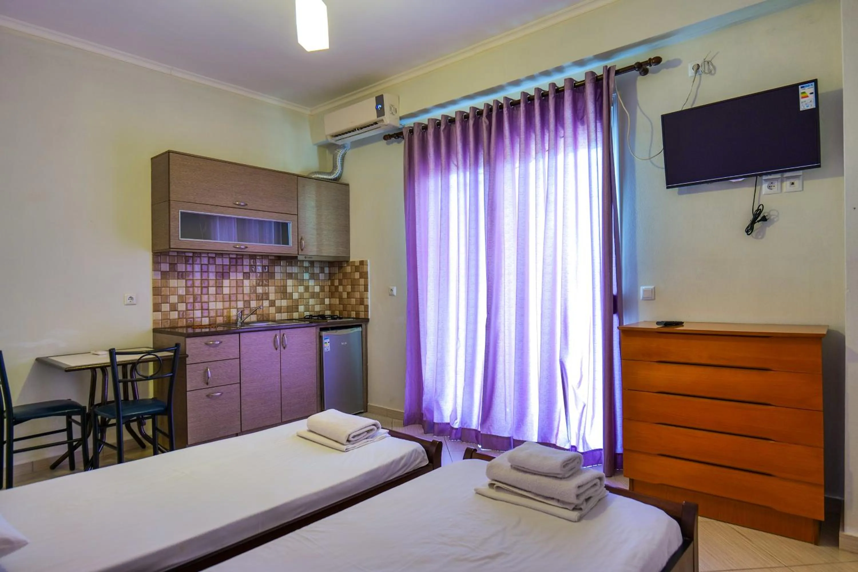 Bedroom, Bed in Hotel Chris