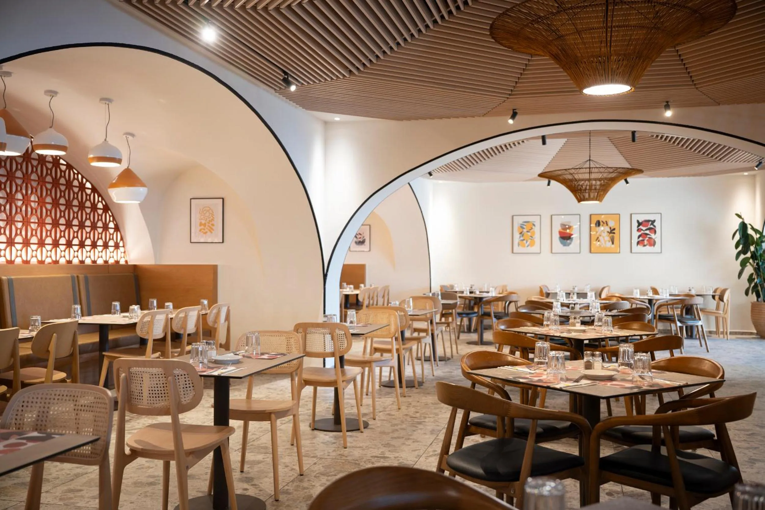 Restaurant/places to eat in Neve Eilat Hotel By Atlas Hotels