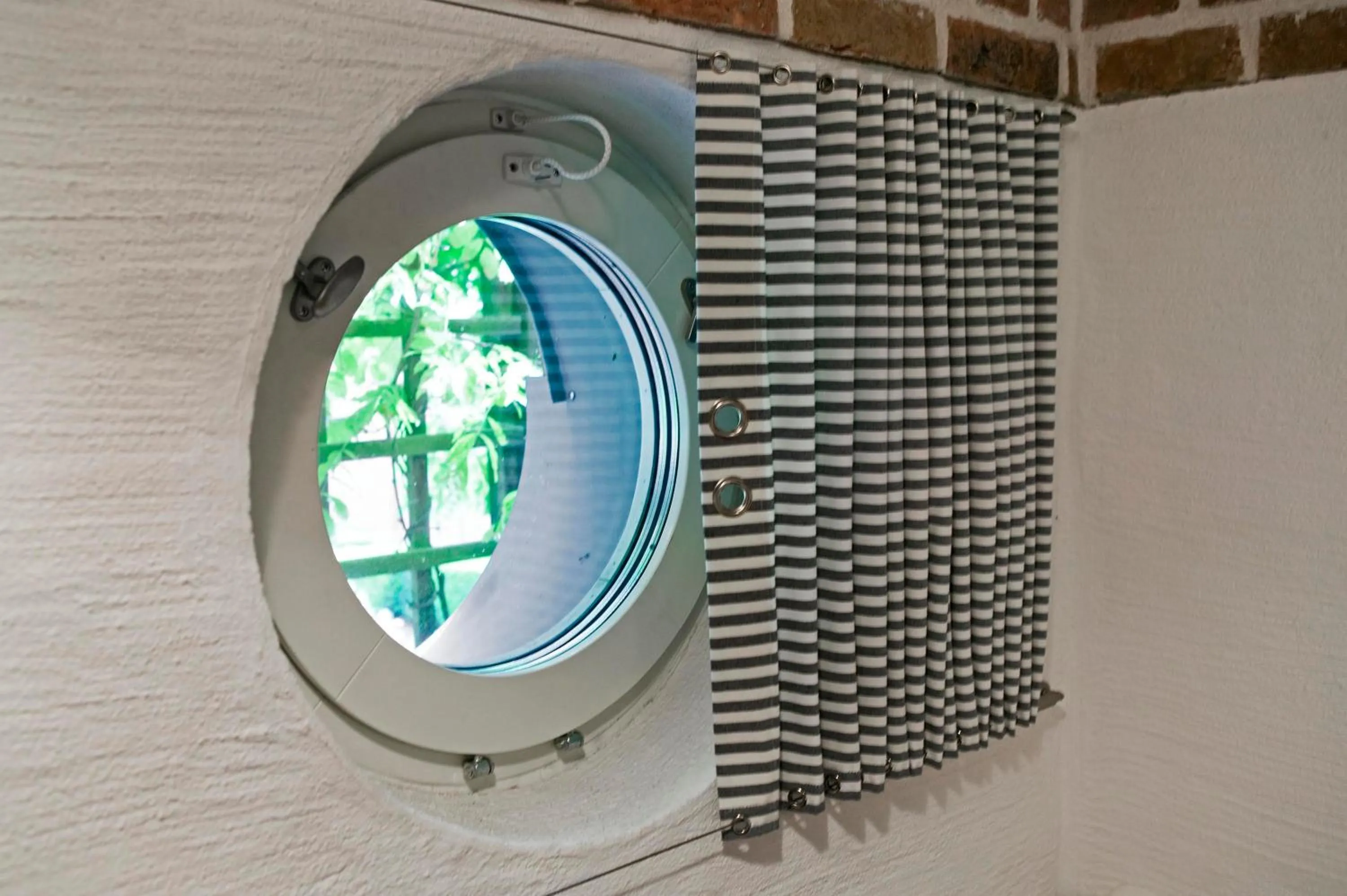 Decorative detail in Ängavallen