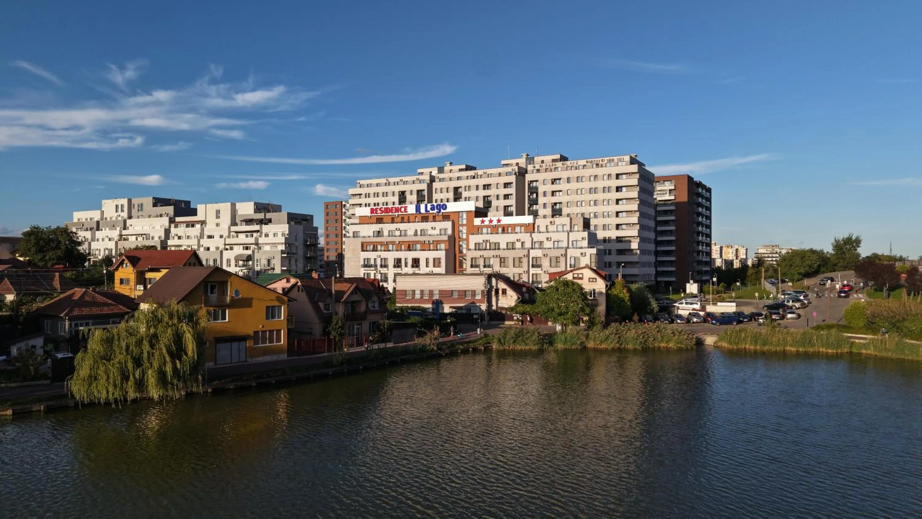 Property building in Residence iL Lago