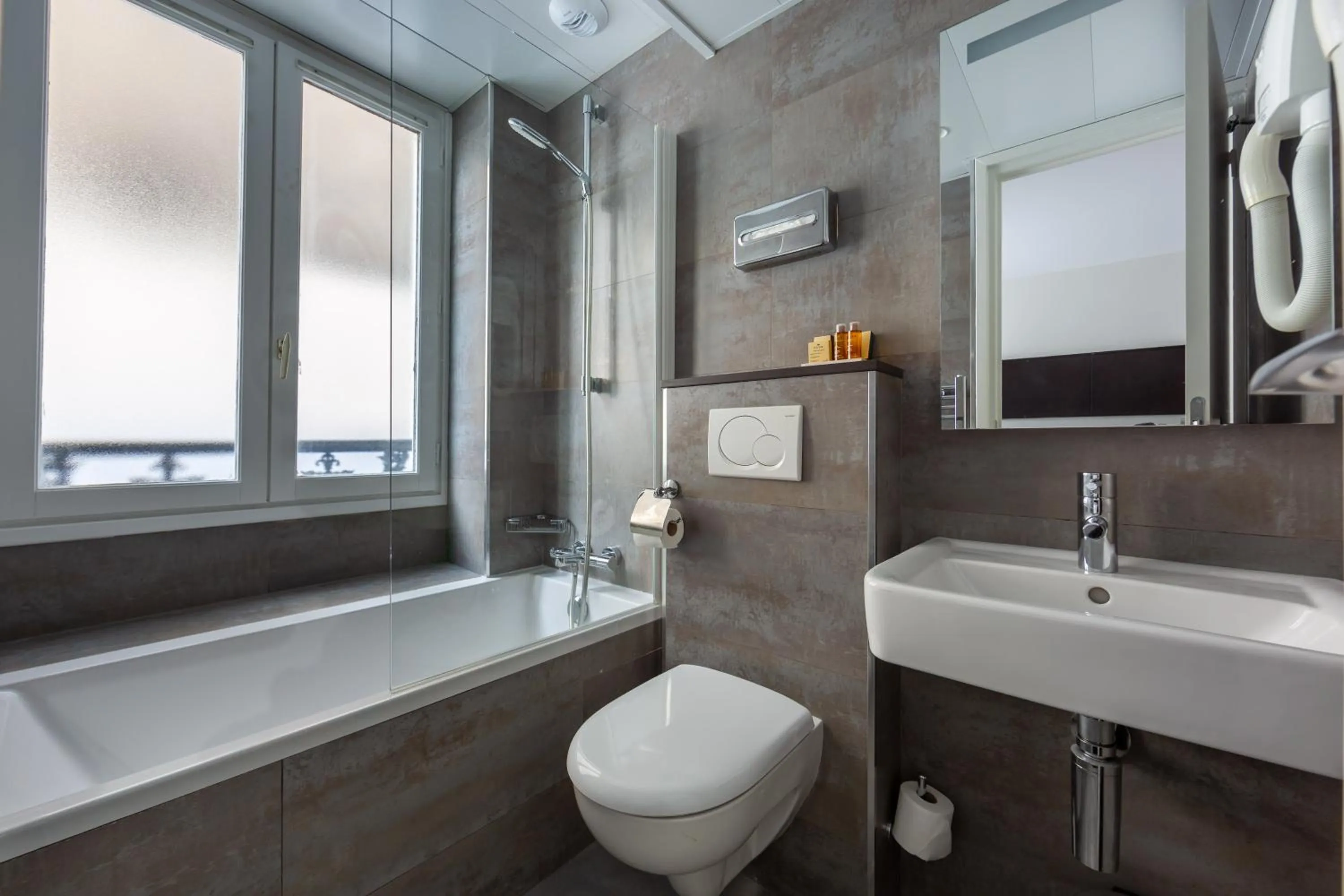 LOGIS Hôtel 15 Montparnasse