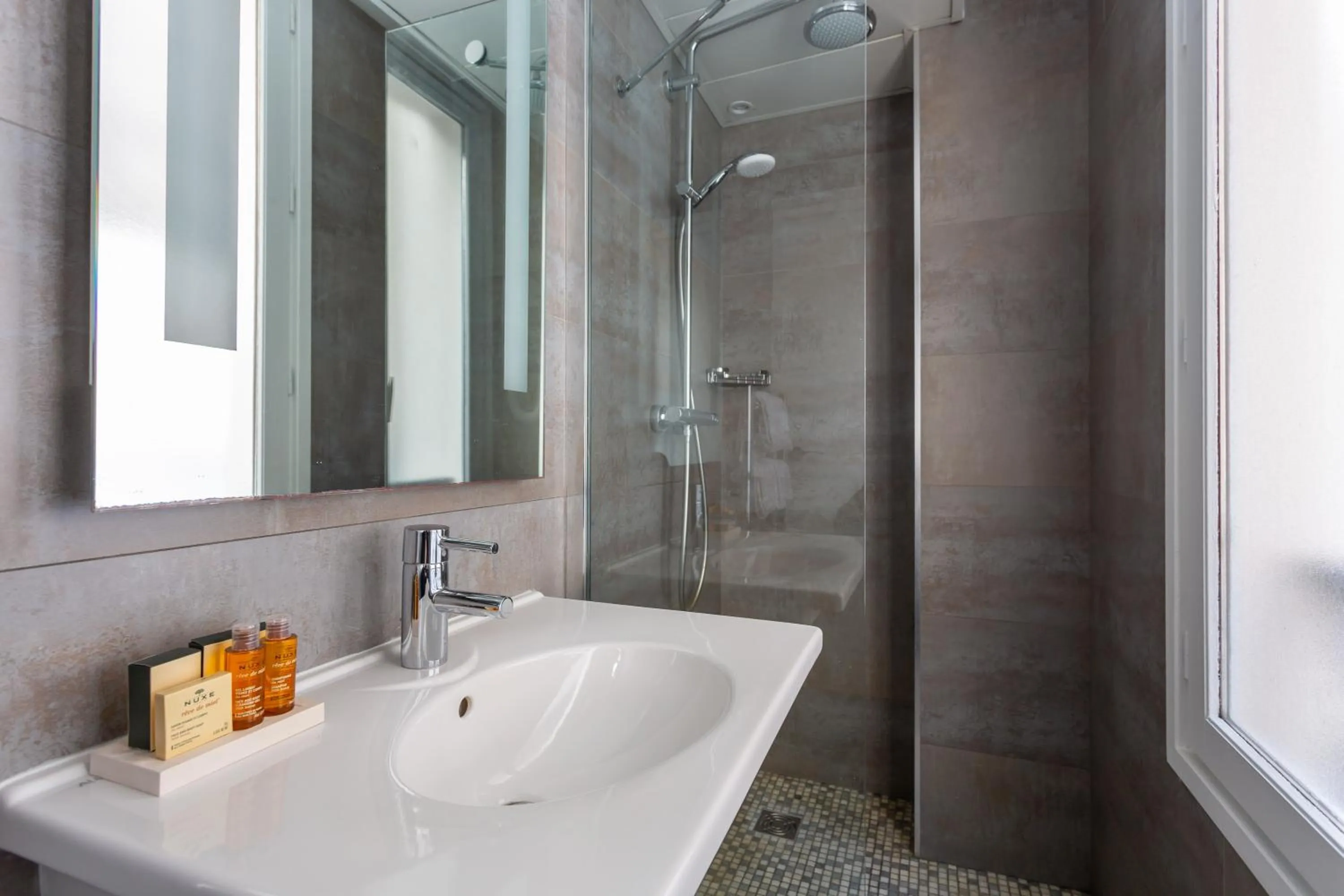 LOGIS Hôtel 15 Montparnasse