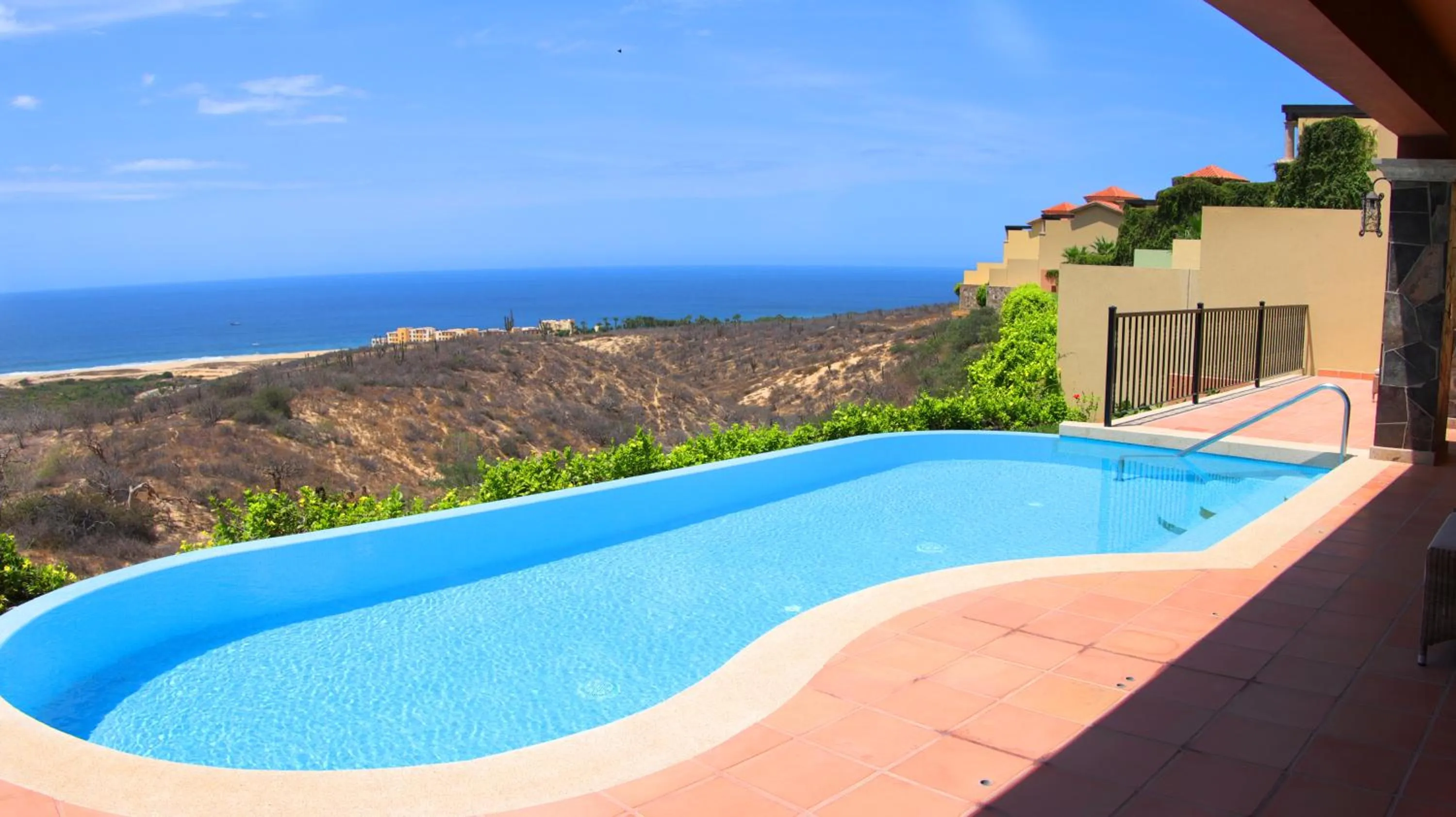 Swimming pool in Quivira Los Cabos Condos and Homes -Vacation Rentals
