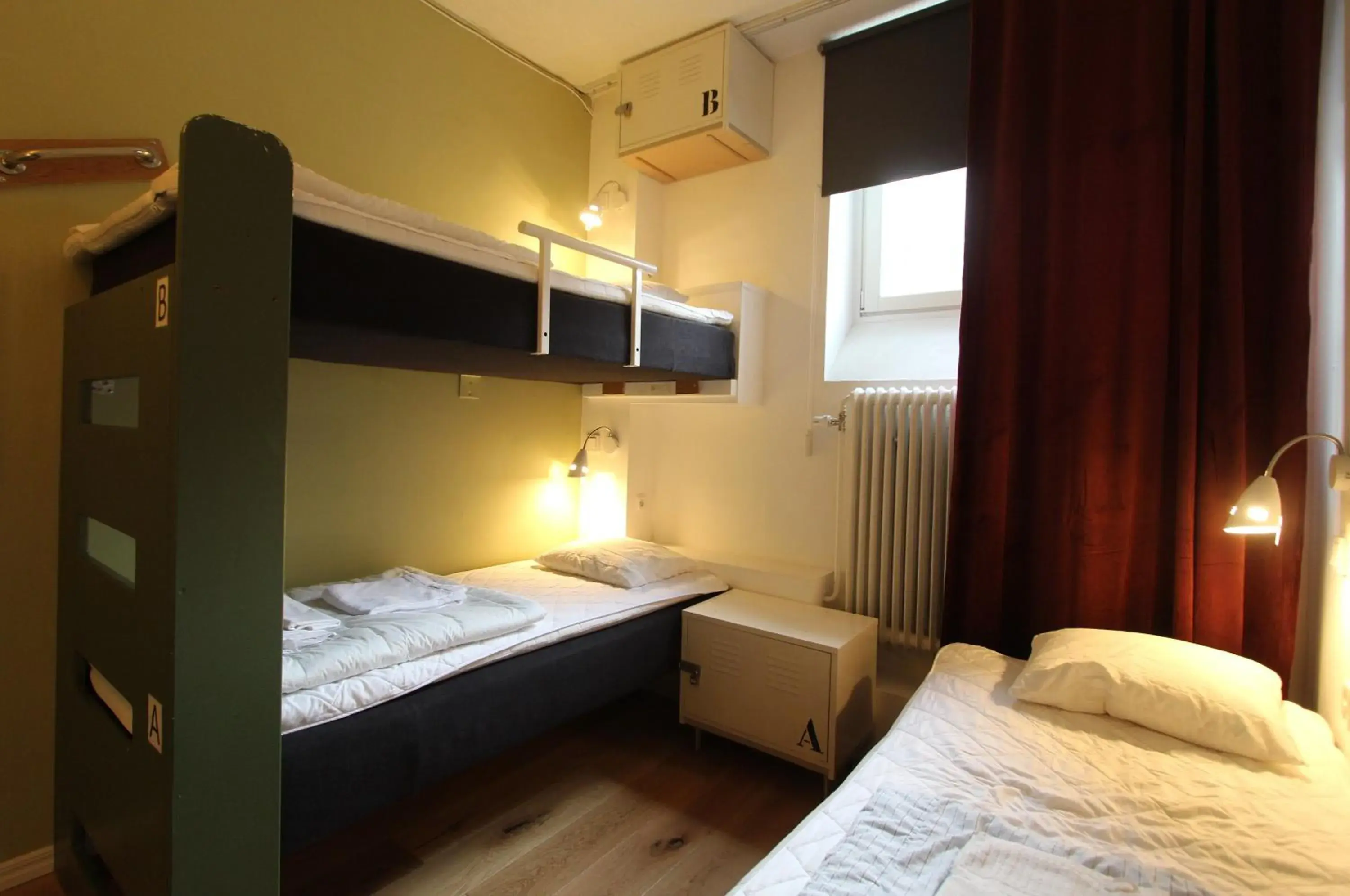 Bed in 5-Bed Mixed Dormitory Room in Skanstulls Boutique Hostel Bed in 5-Bed Mixed Dormitory Room in Skanstulls Boutique Hostel