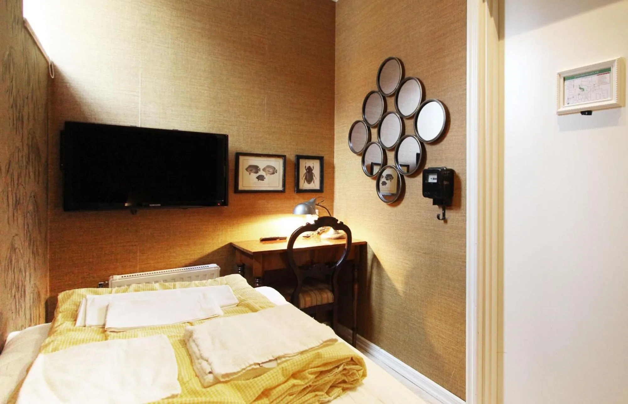 TV and multimedia, Bed in Skanstulls Boutique Hostel