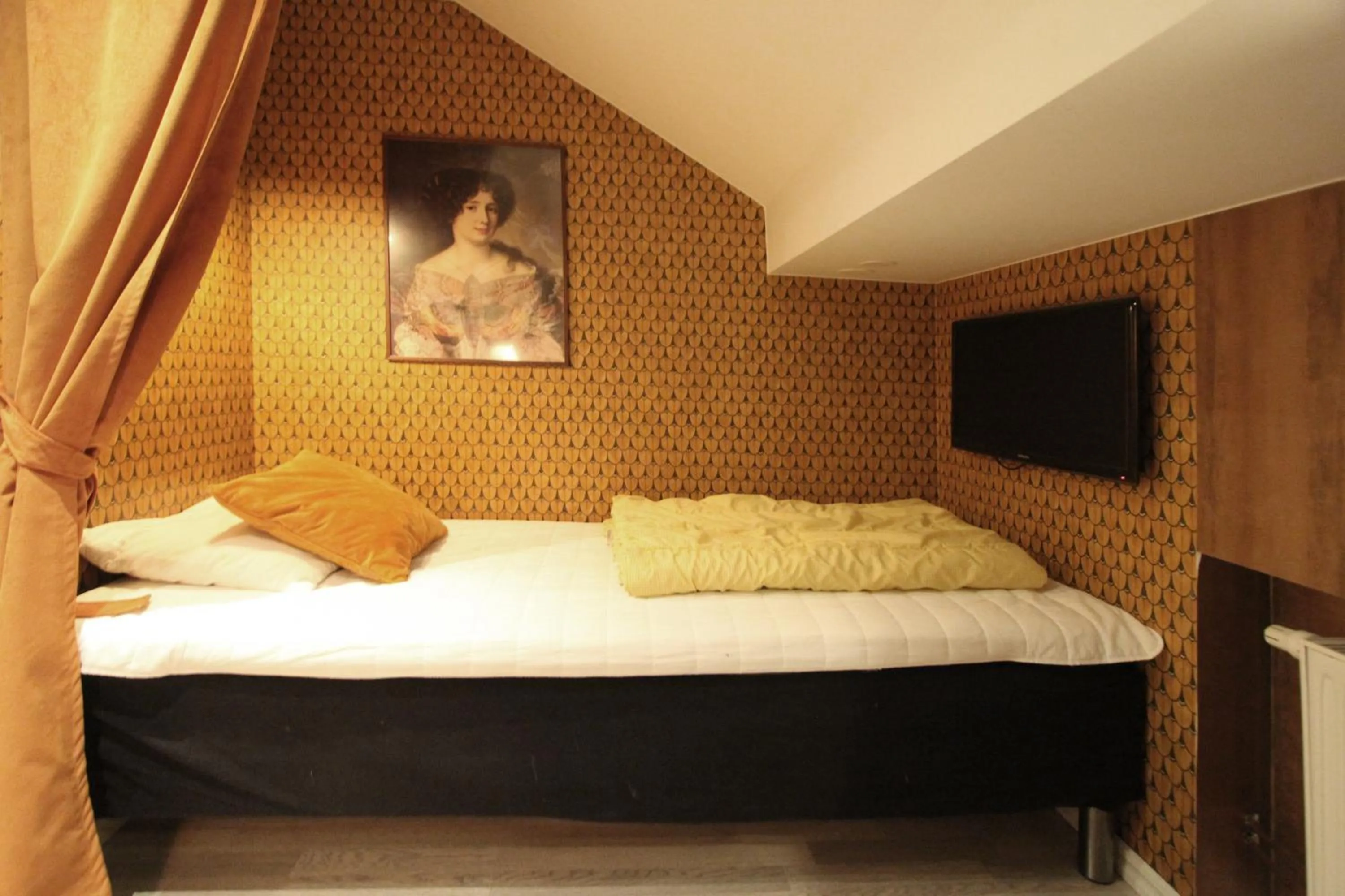 Bed in Skanstulls Boutique Hostel
