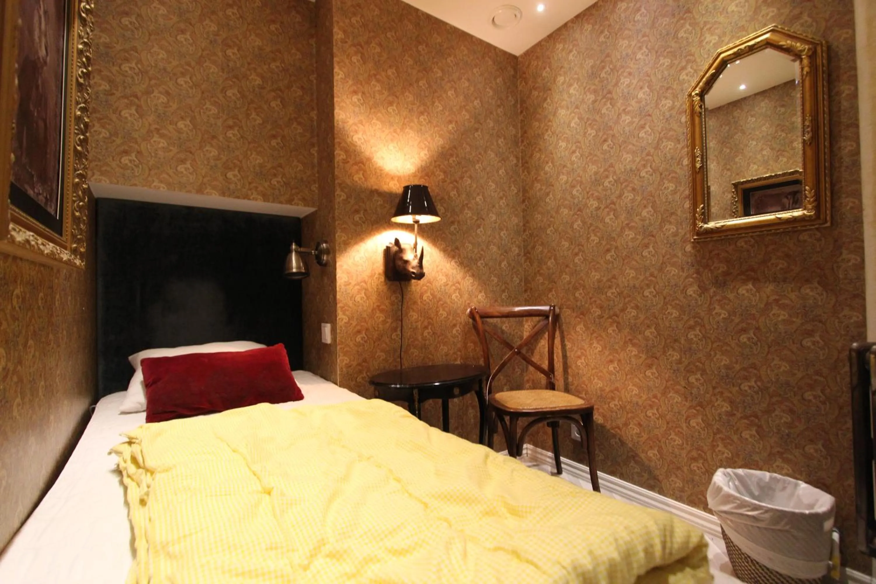 Photo of the whole room, Bed in Skanstulls Boutique Hostel