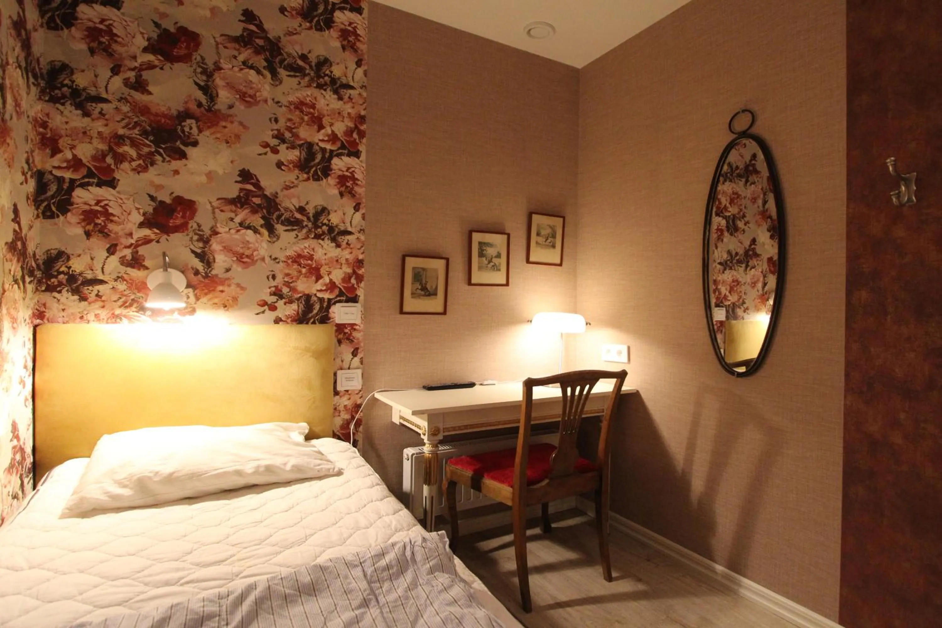 Photo of the whole room, Bed in Skanstulls Boutique Hostel