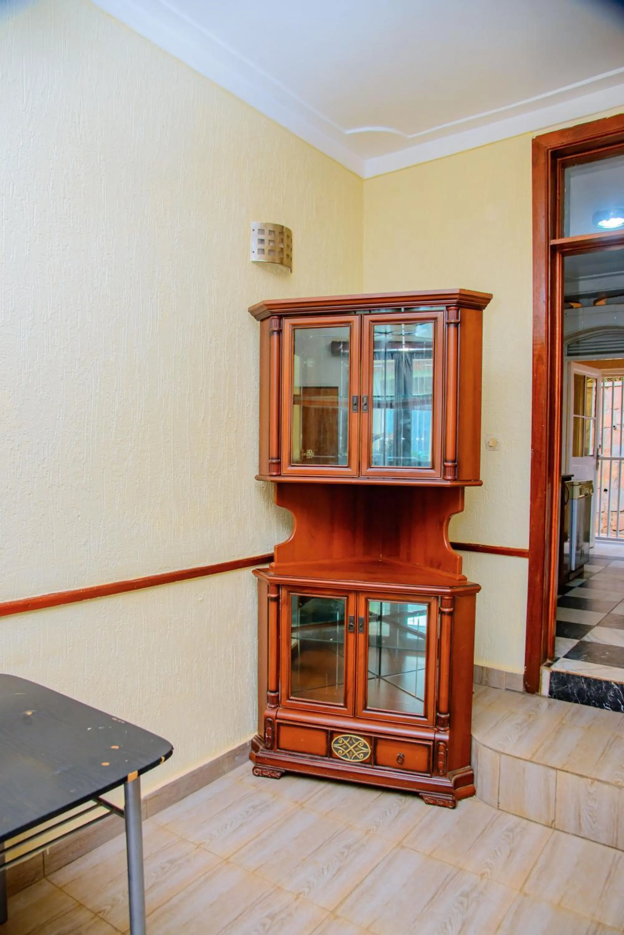 Diplomat Apartments
