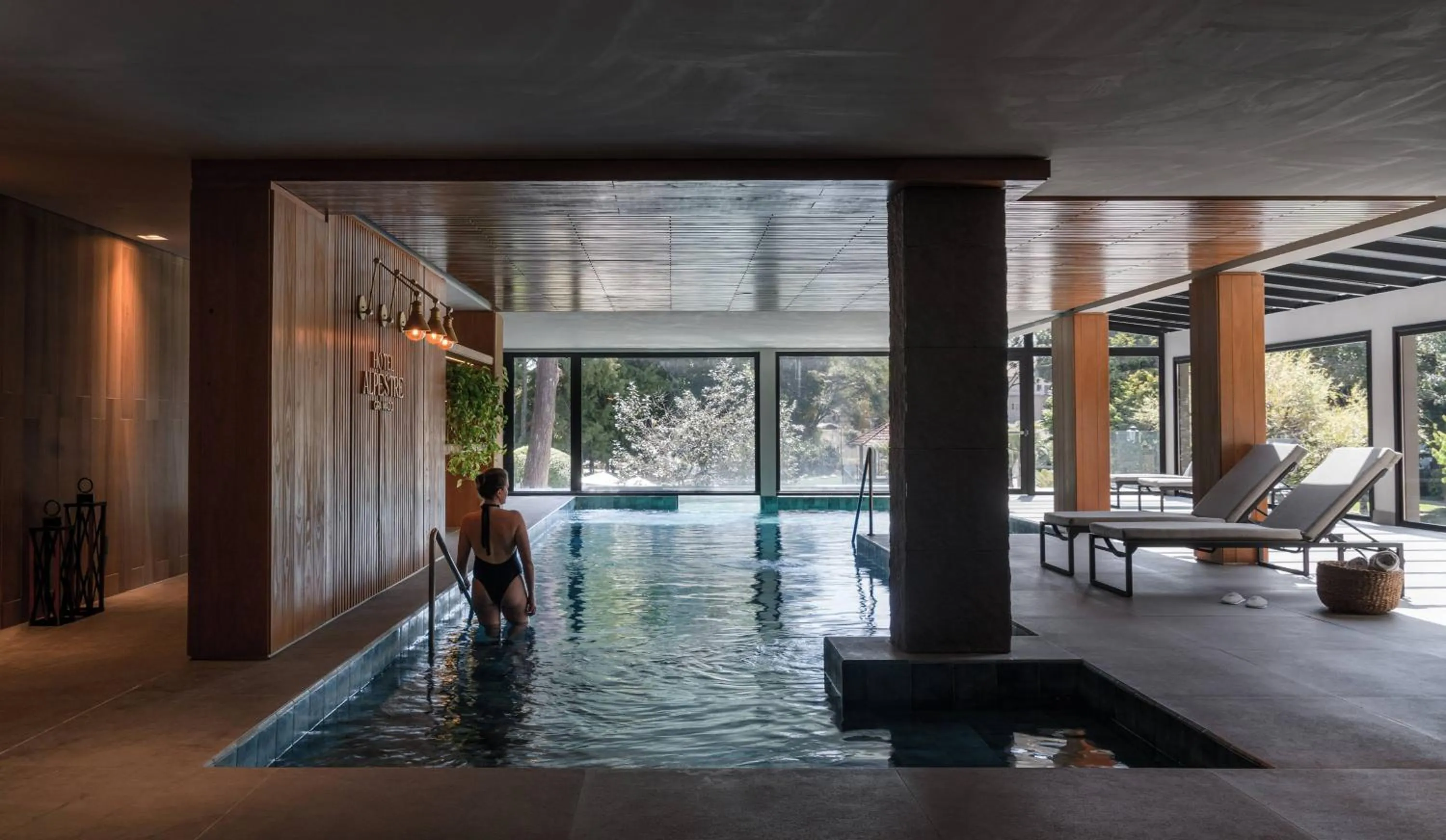 Swimming pool in Hotel Alpestre