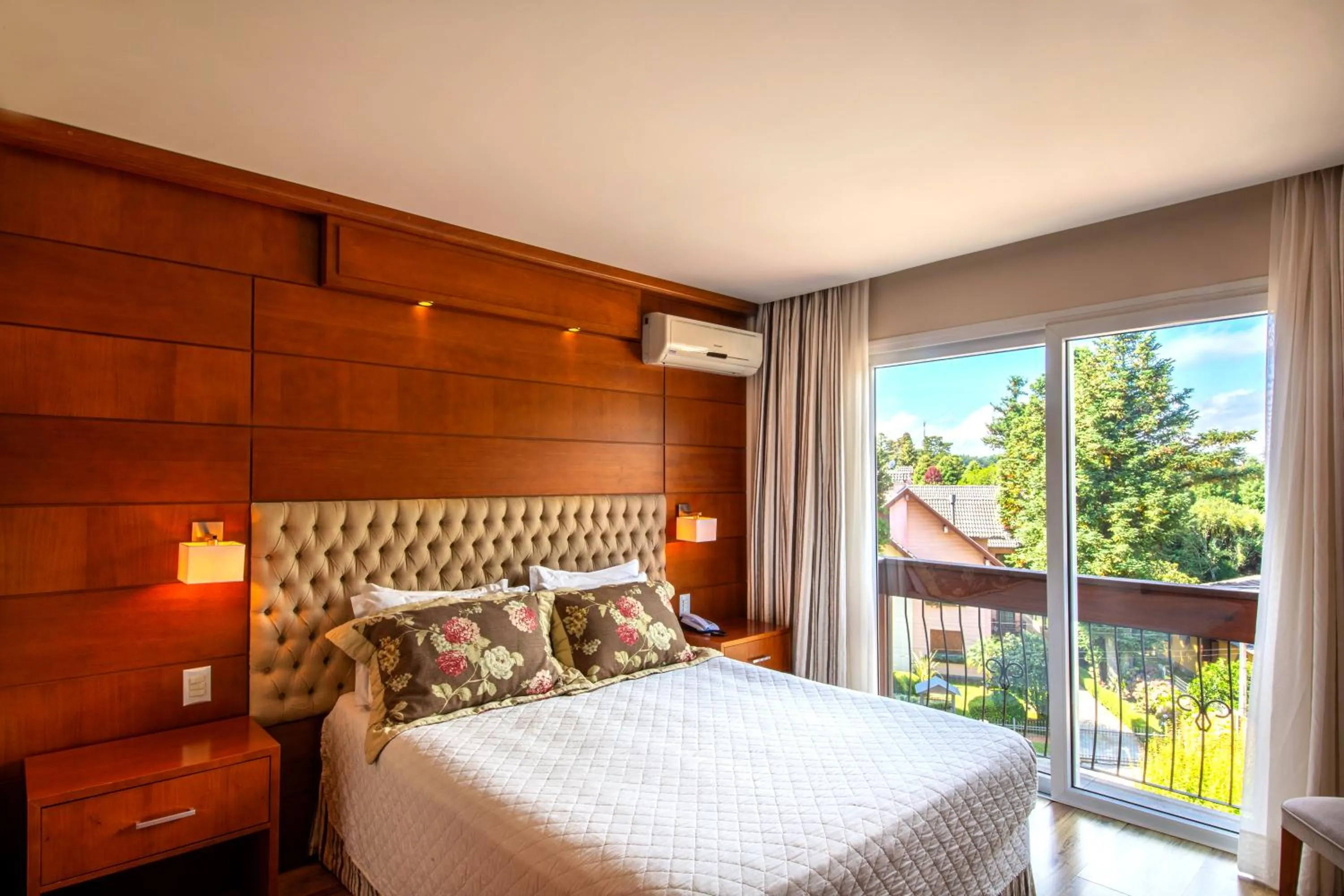 Photo of the whole room, Bed in Hotel Alpestre