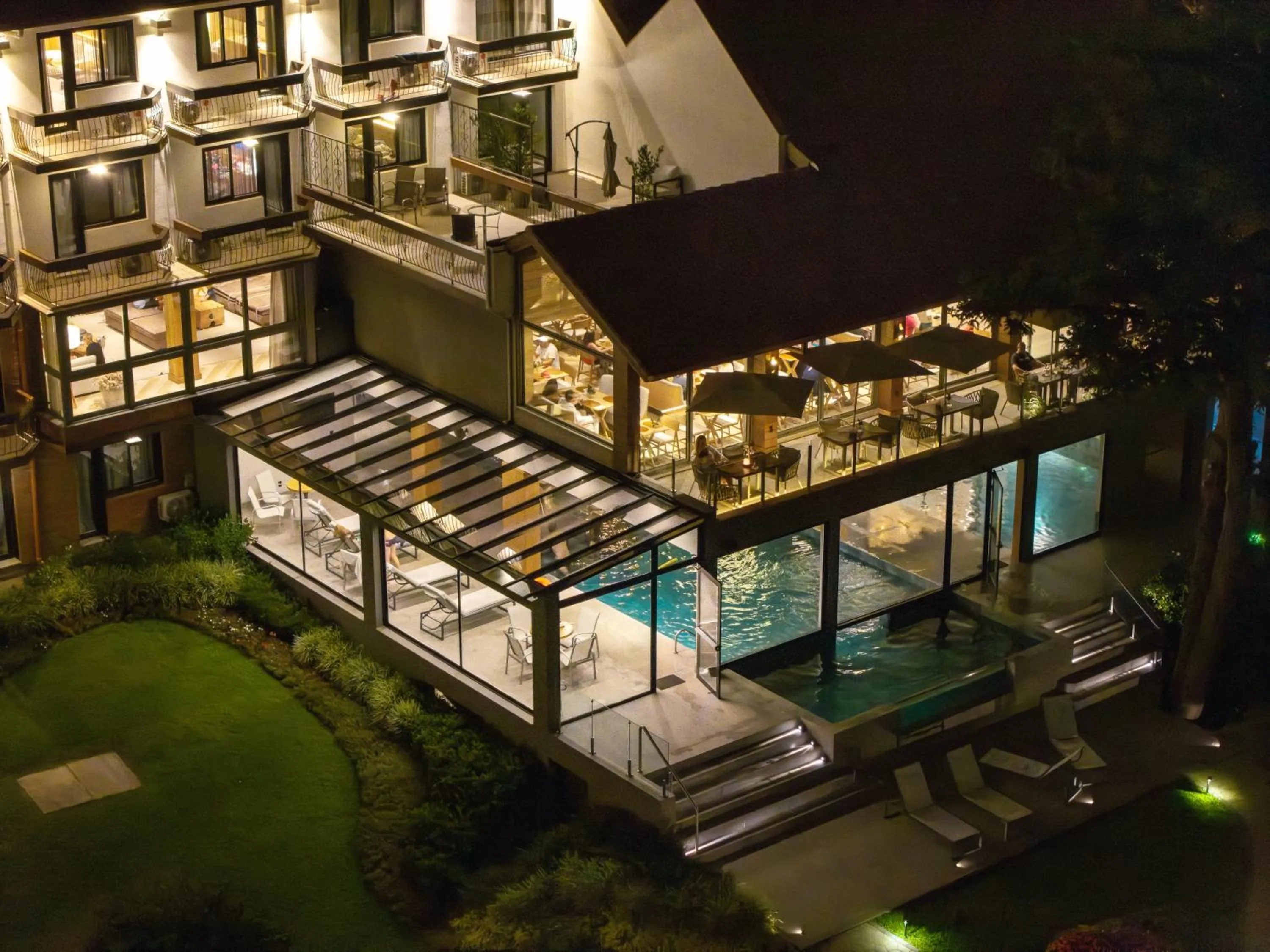 Night in Hotel Alpestre