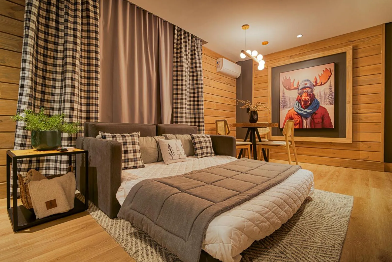 Bedroom, Bed in Hotel Alpestre