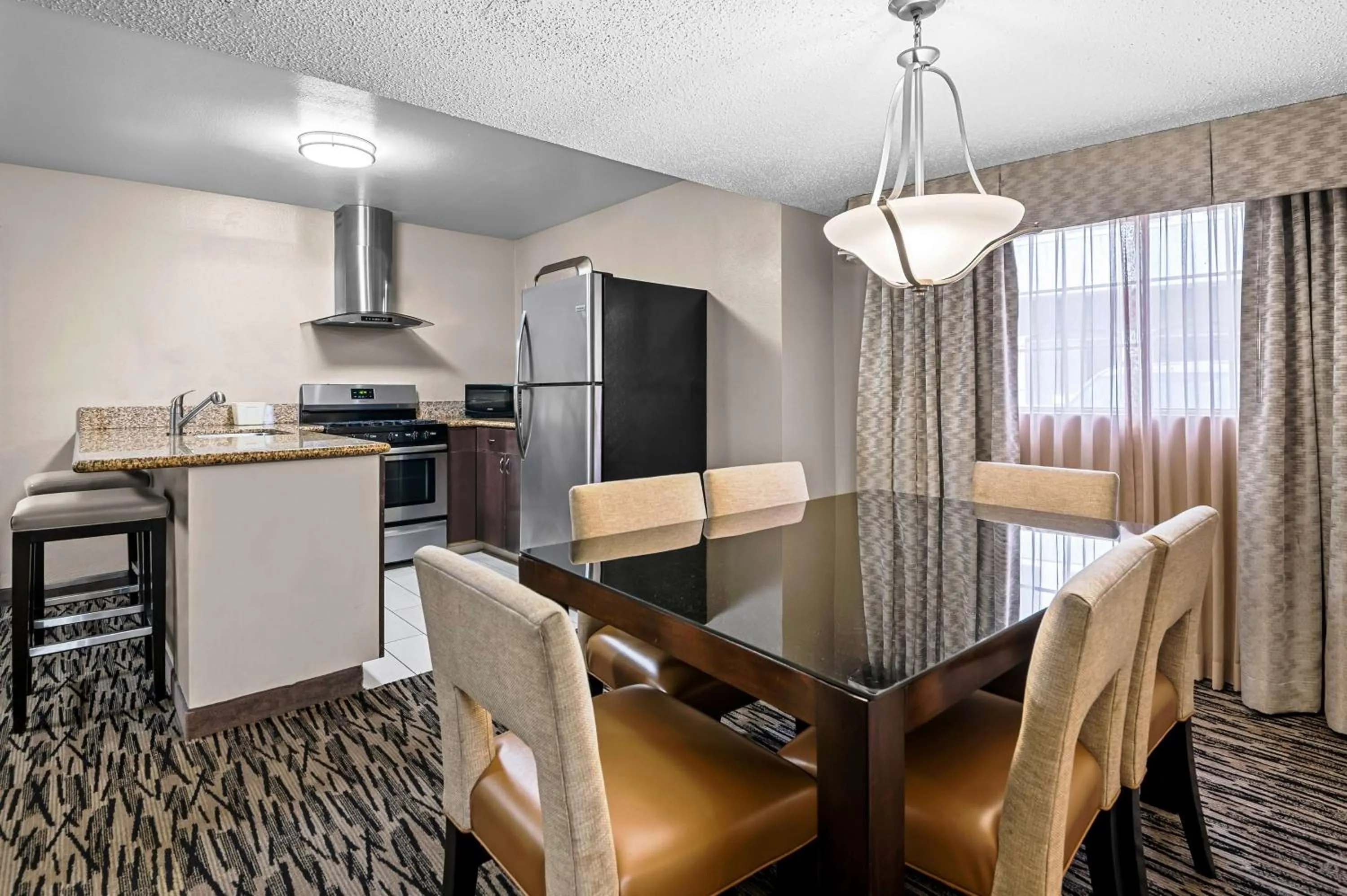 Photo of the whole room in Best Western Los Alamitos Inn & Suites