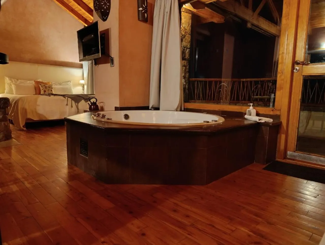 Lirolay Suites - Apart Hotel