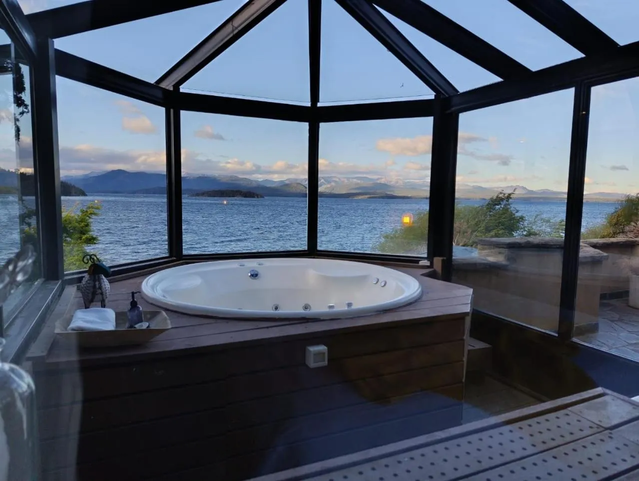 Lirolay Suites - Apart Hotel