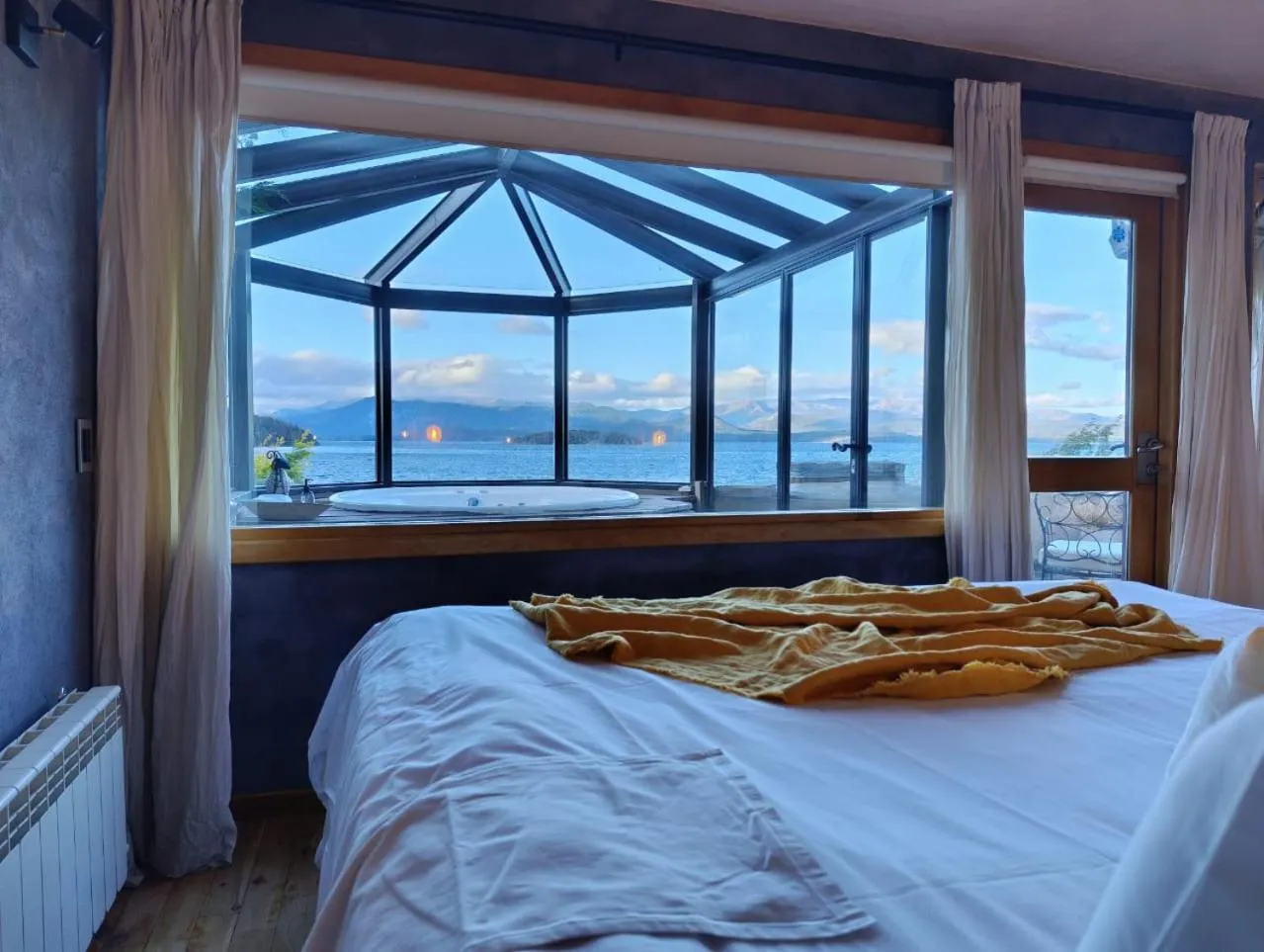 Bed in Lirolay Suites - Apart Hotel