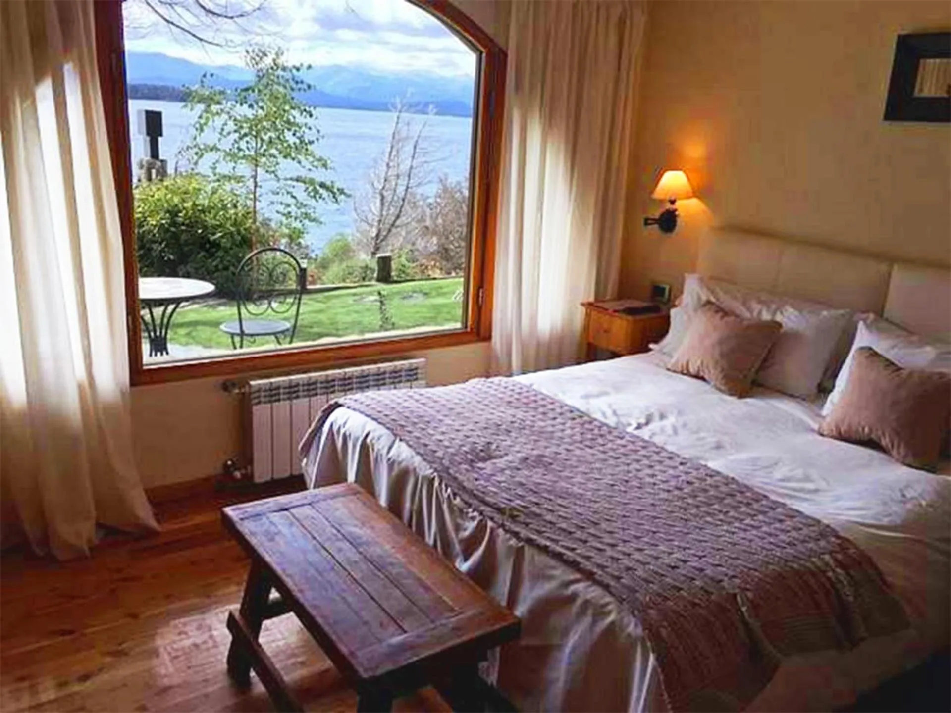 Bed in Lirolay Suites - Apart Hotel