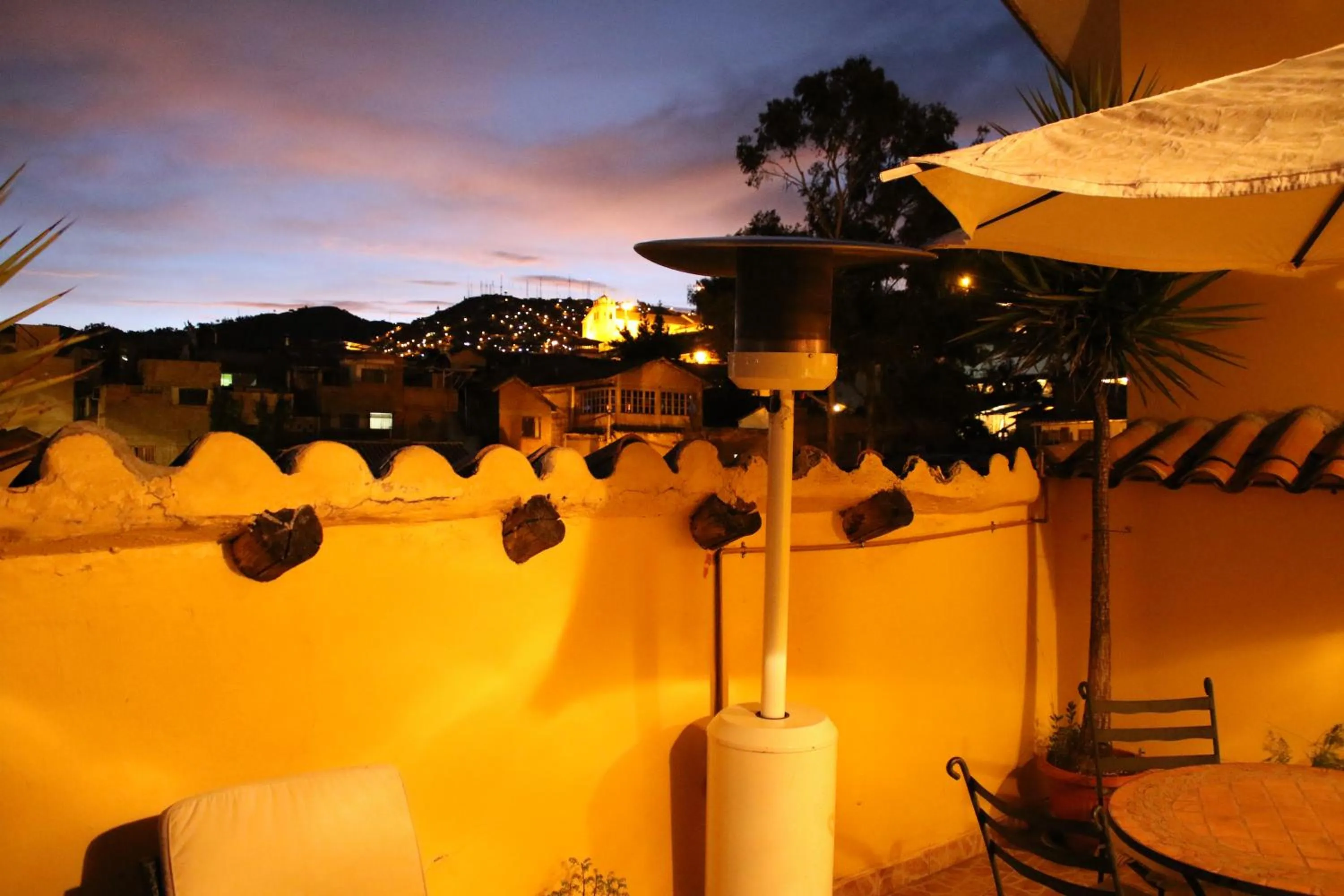 Restaurant/places to eat in Hotel & Mirador Los Apus