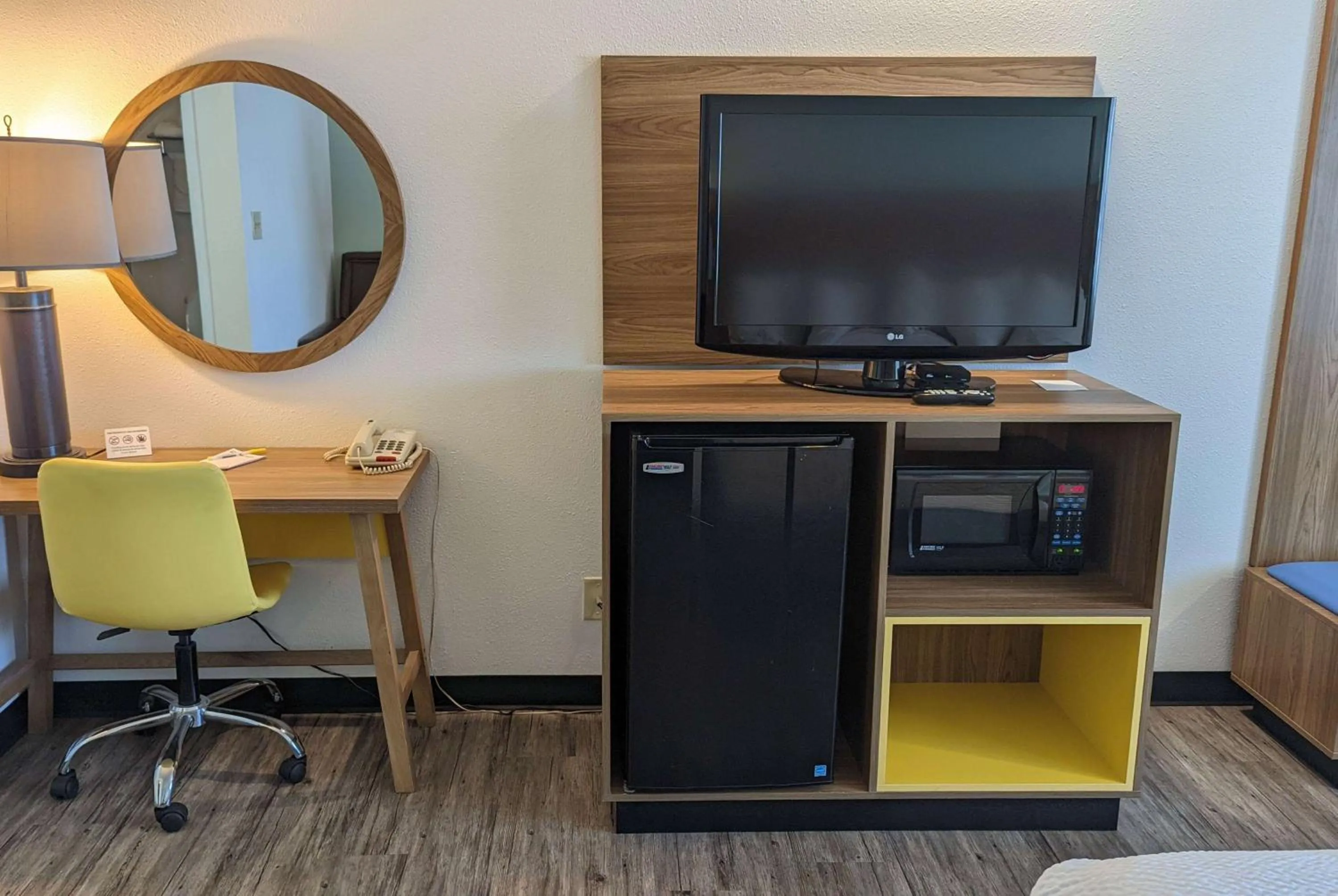 Photo of the whole room in Days Inn by Wyndham Lake Havasu