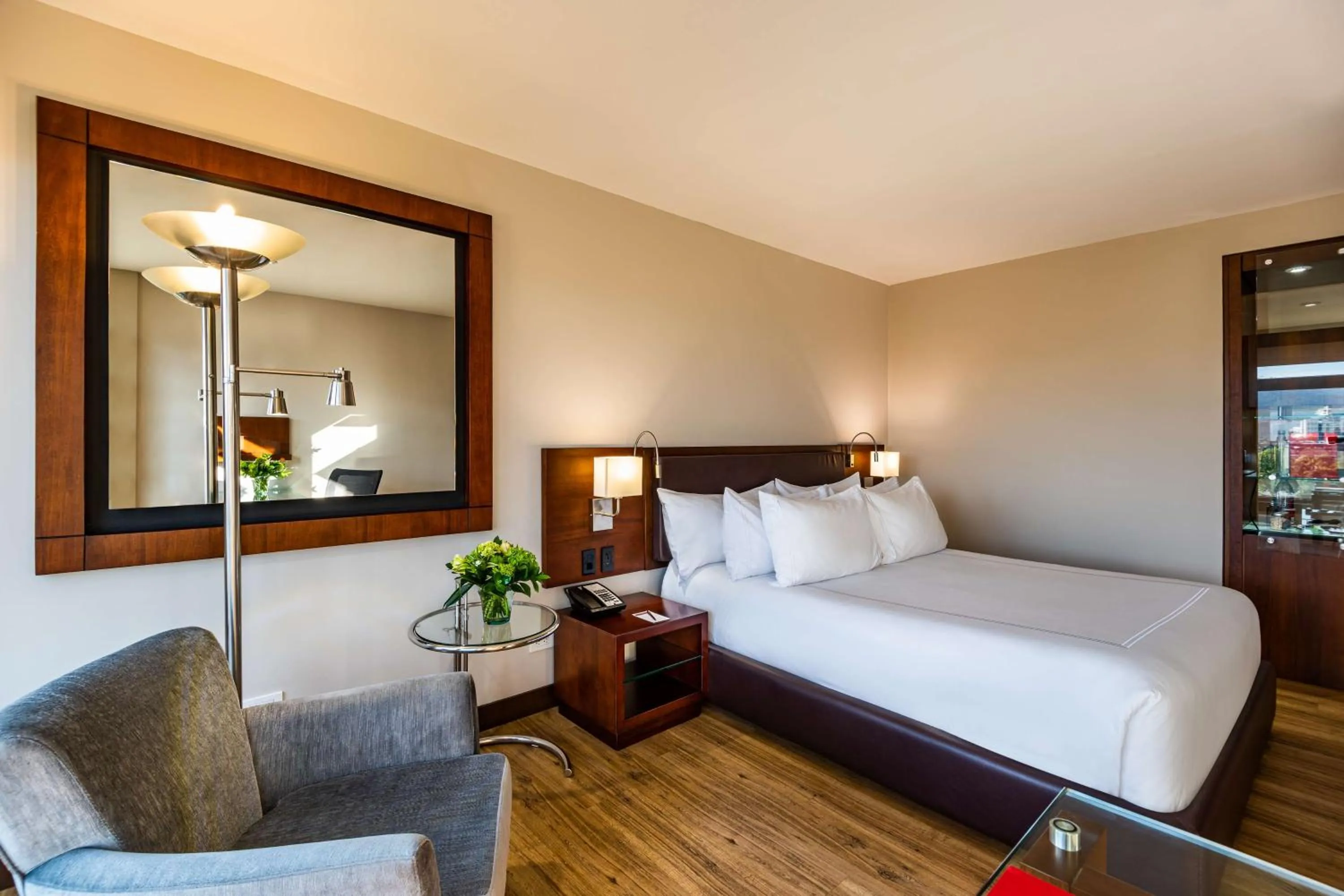 Bedroom, Bed in NH Collection Bogota WTC Royal