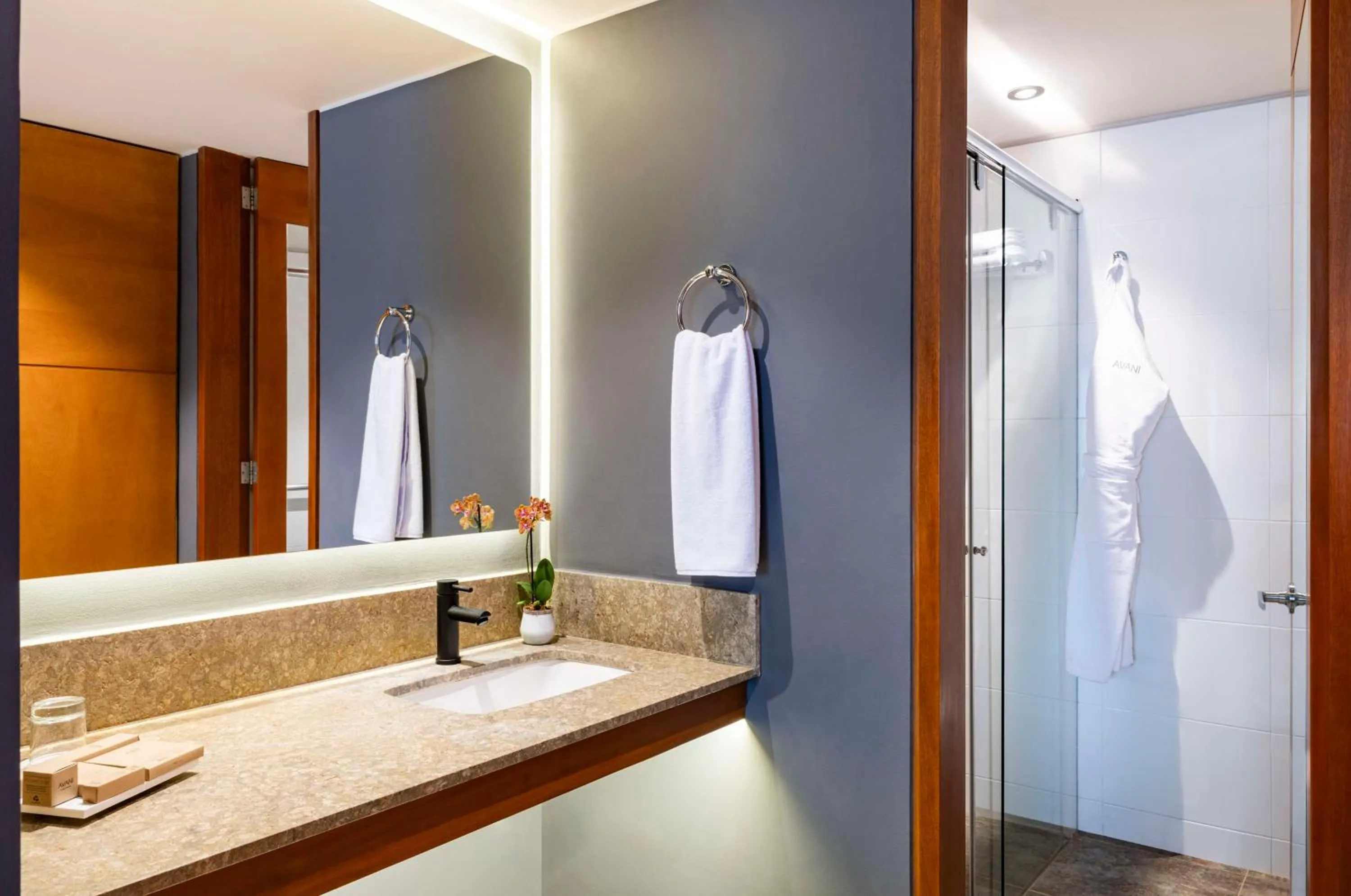 Bathroom in Avani Royal Zona T Bogotá Hotel