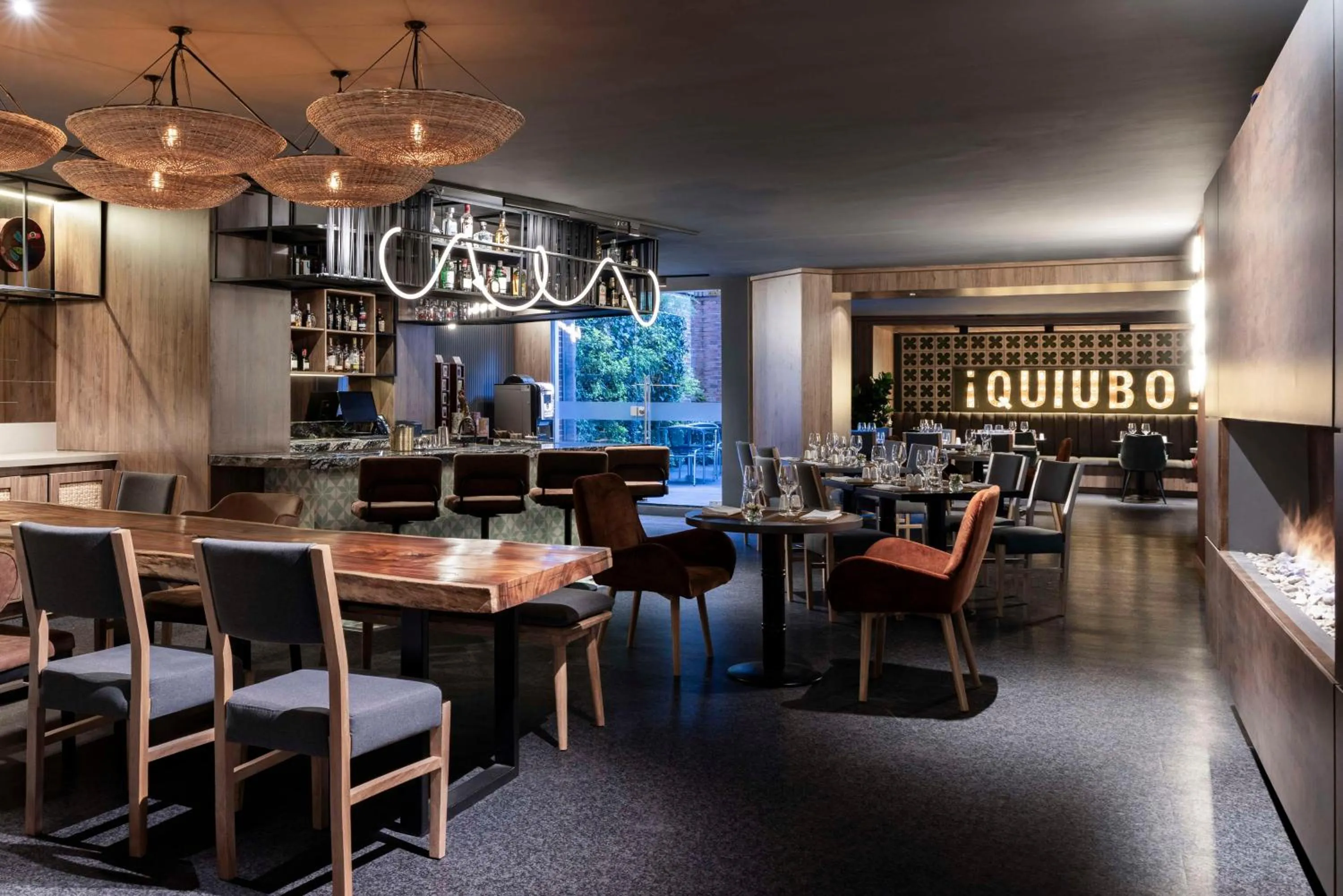 Restaurant/places to eat in Avani Royal Zona T Bogotá Hotel