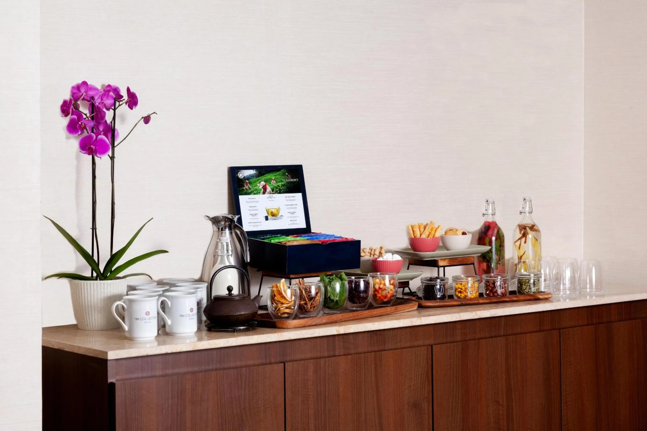 Food and drinks in NH Collection Bogotá Royal Teleport