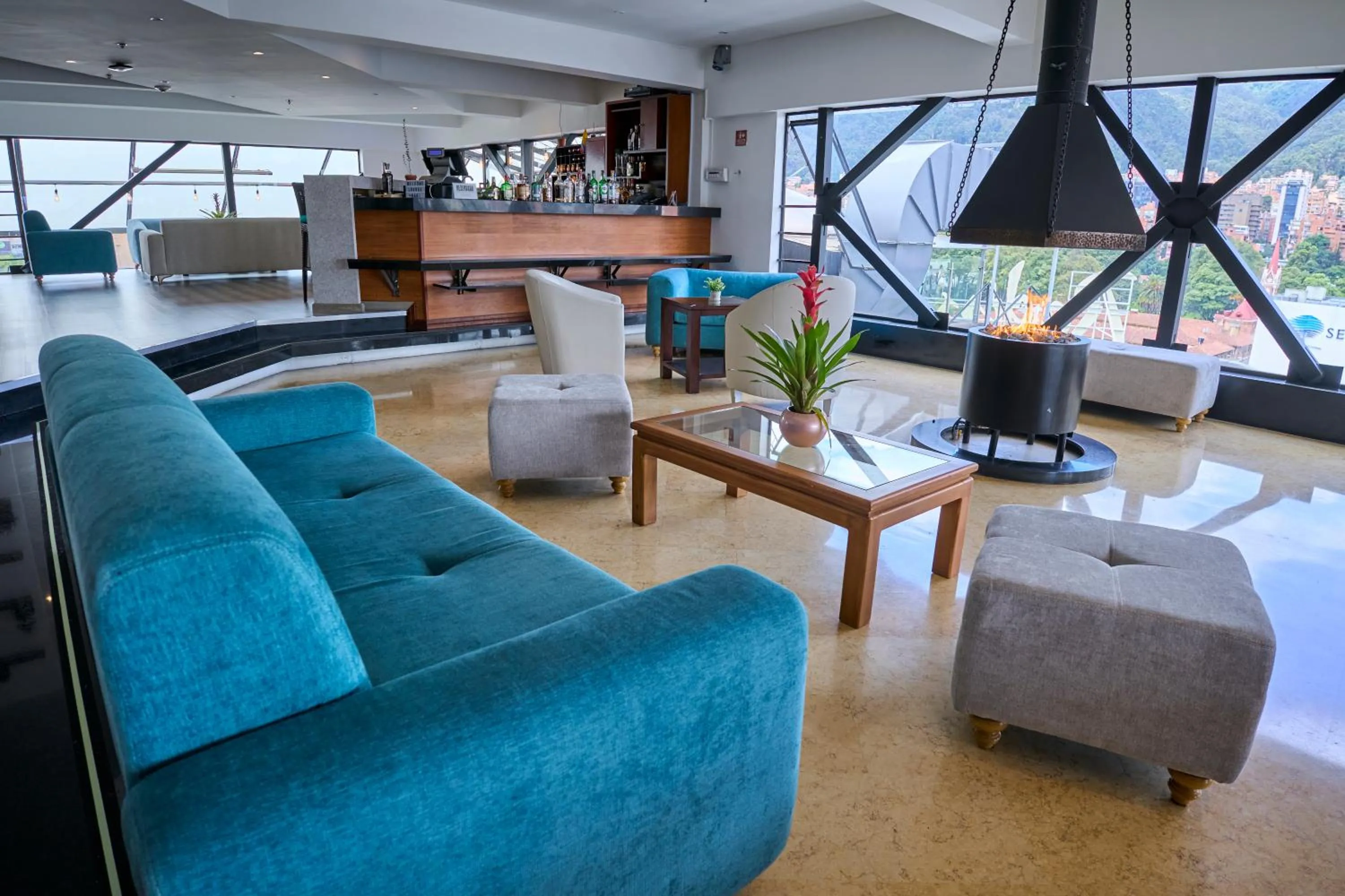 Living room in Radisson Bogota Metrotel