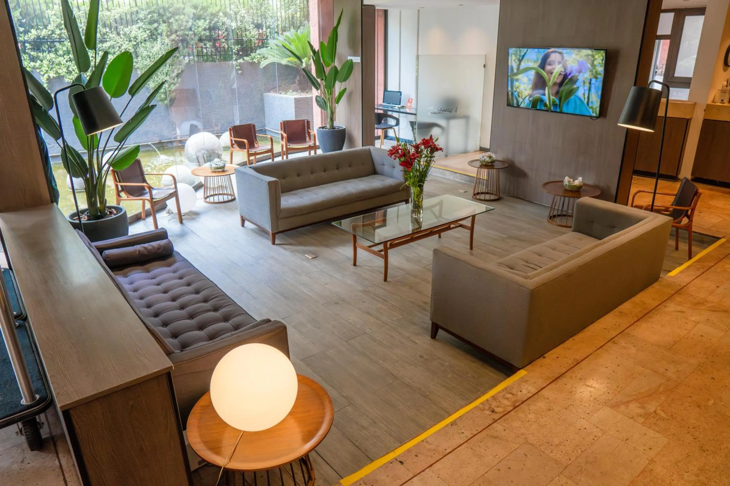 Lobby or reception in Panamericana Hotel Providencia