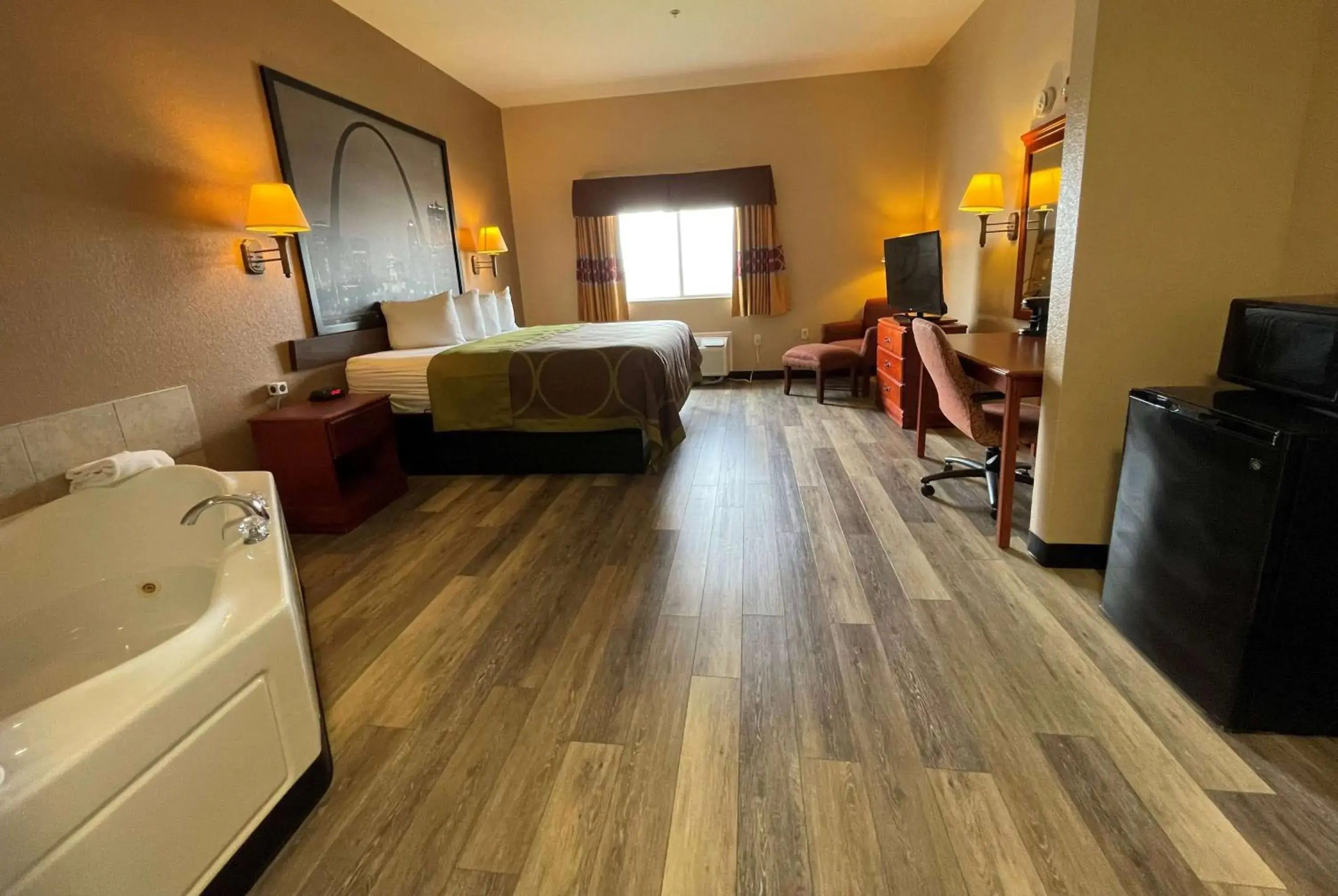 Deluxe King Studio Suite - Non-Smoking in Super 8 by Wyndham Rolla Deluxe King Studio Suite - Non-Smoking in Super 8 by Wyndham Rolla