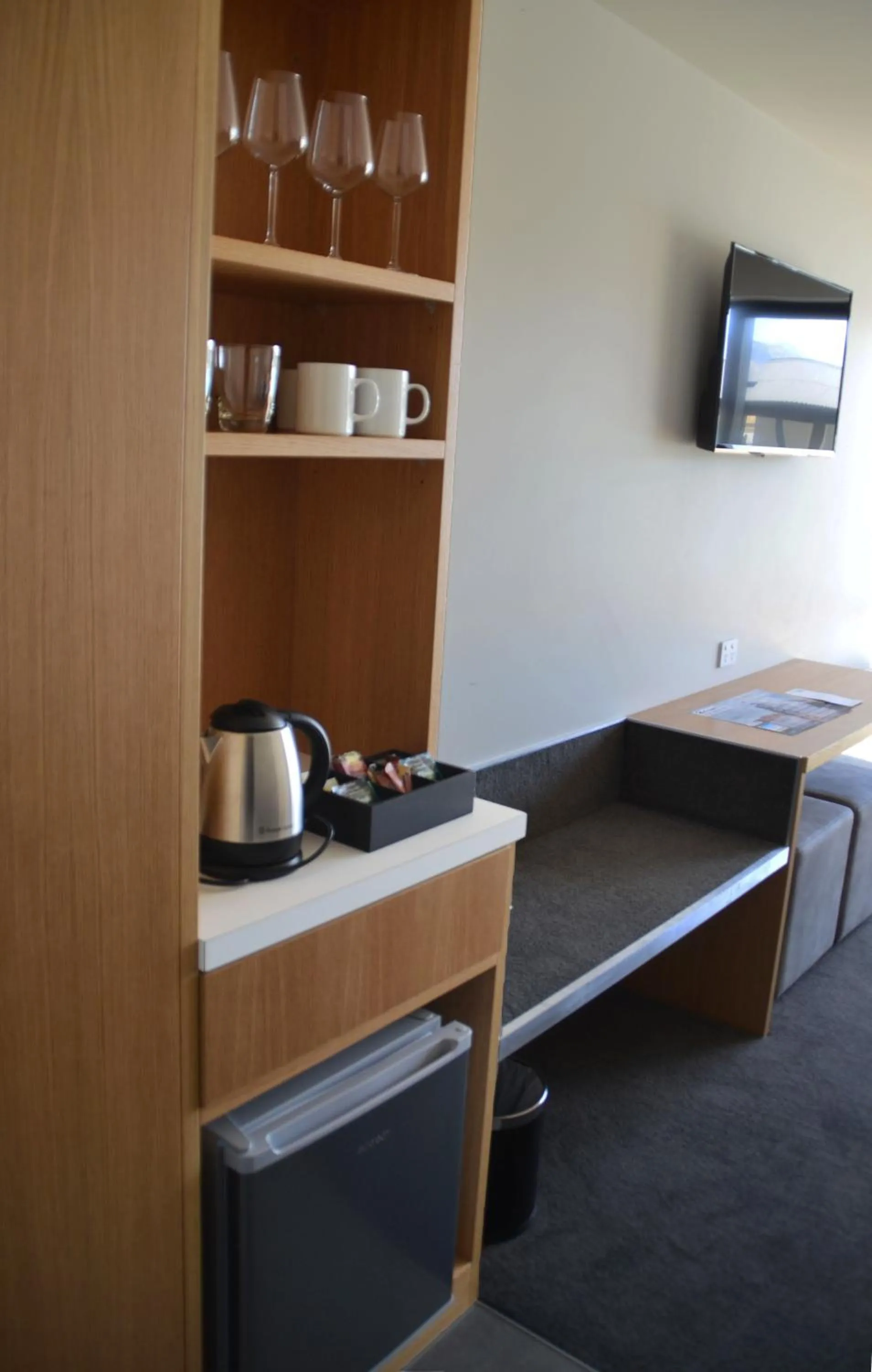 Coffee/tea facilities in The Godley Hotel