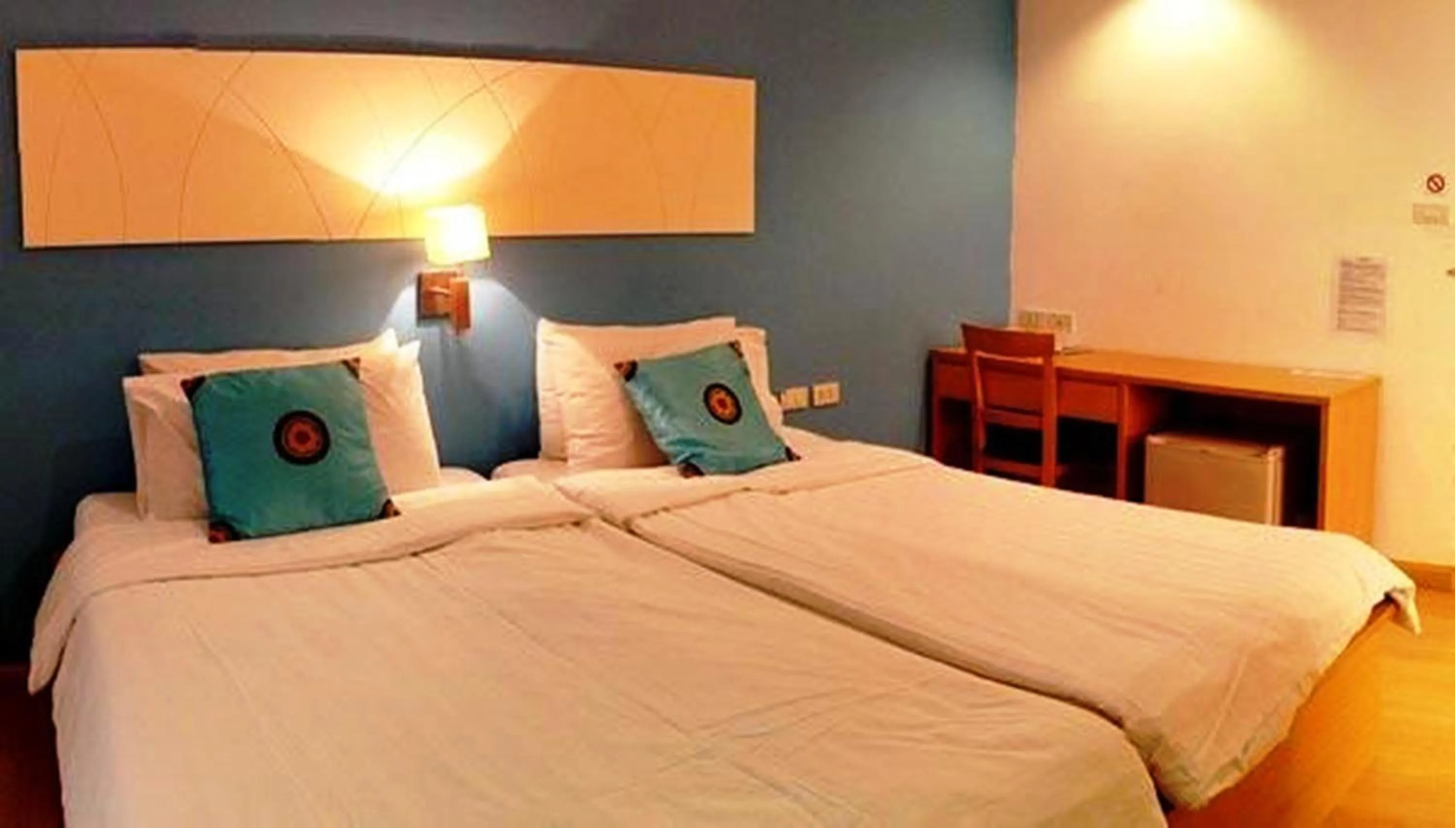 Photo of the whole room, Bed in Nantra de Comfort