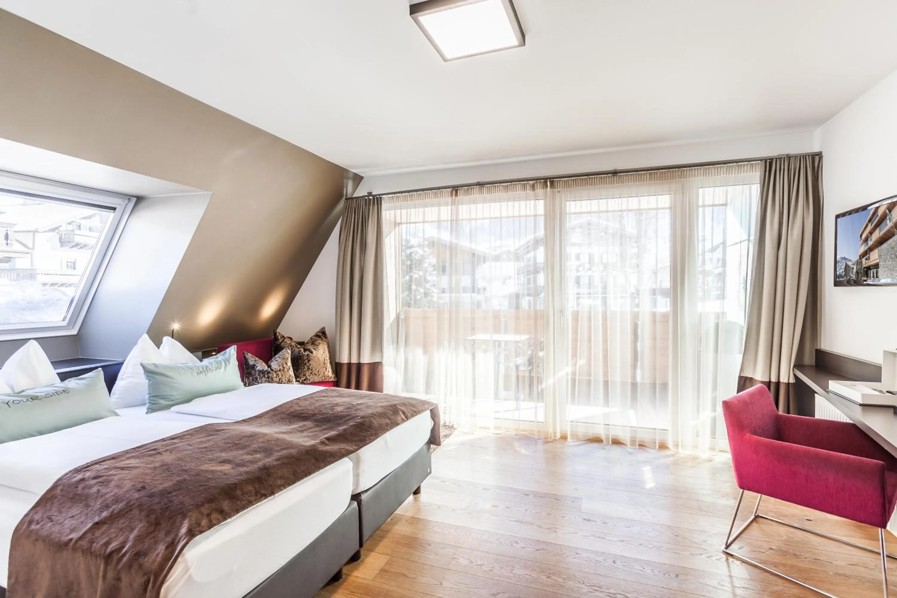 Bed in LEDERER Boutique Hotel