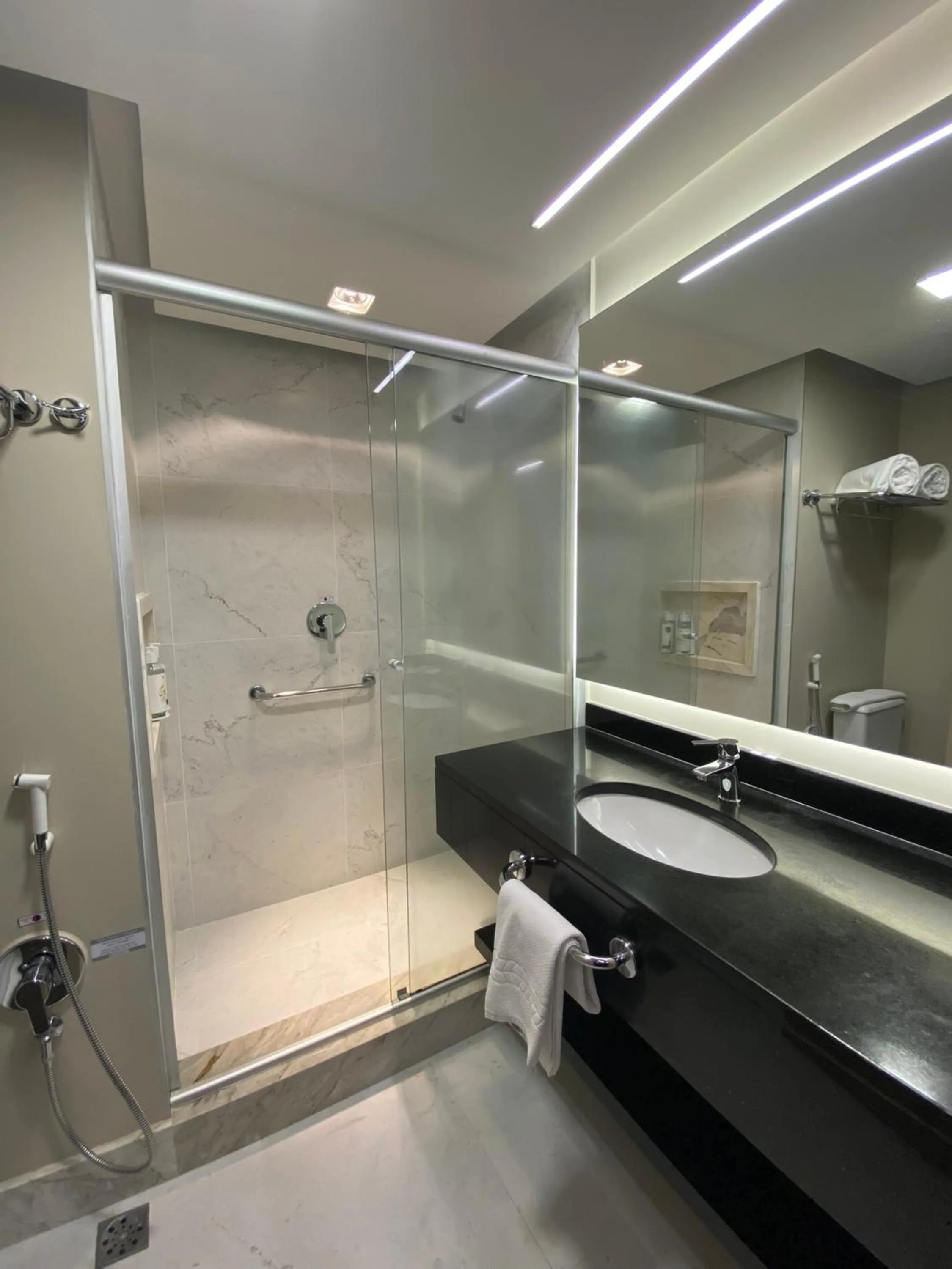 Bathroom in Transamerica Executive Curitiba Batel