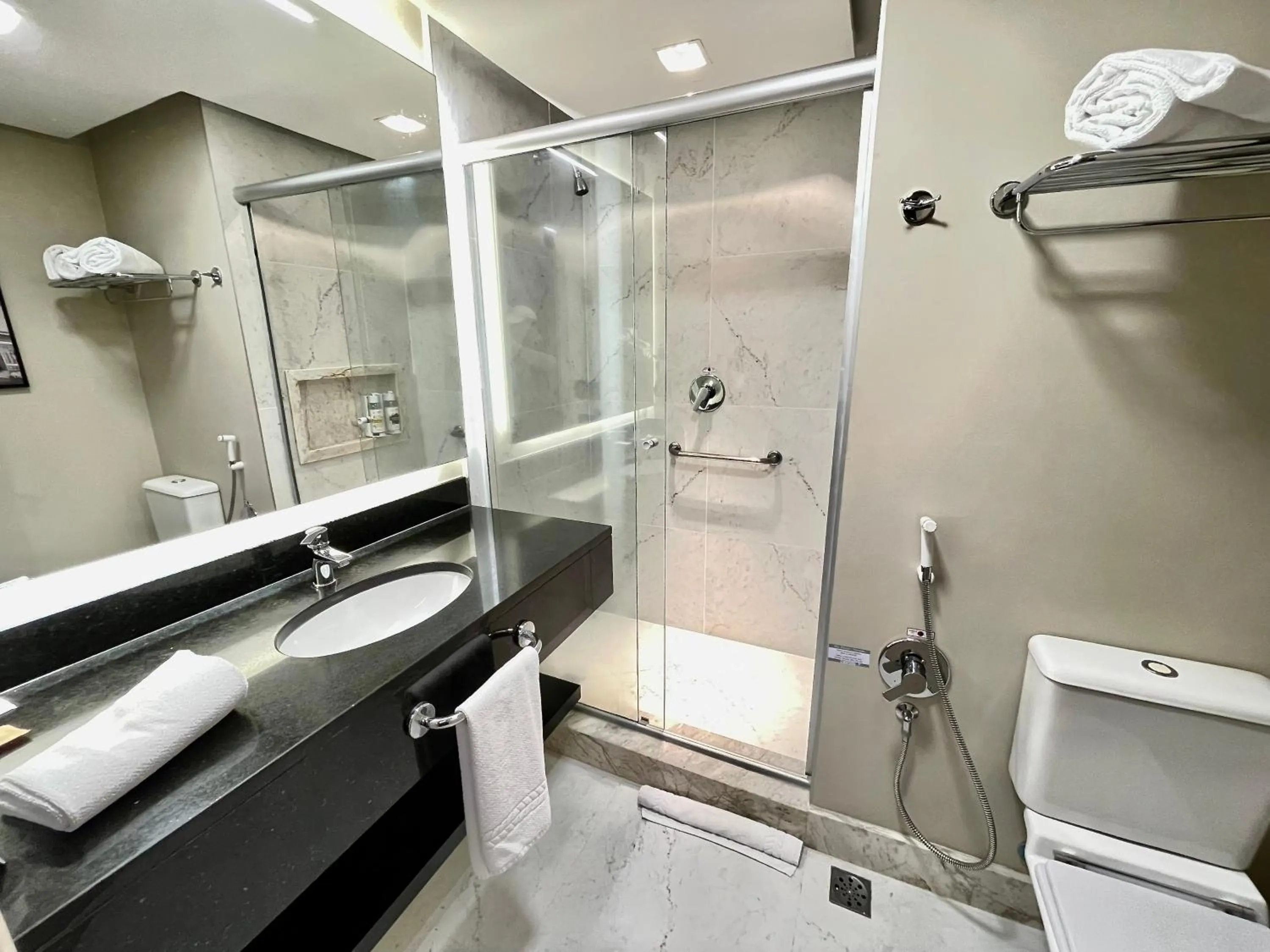 Bathroom in Transamerica Executive Curitiba Batel