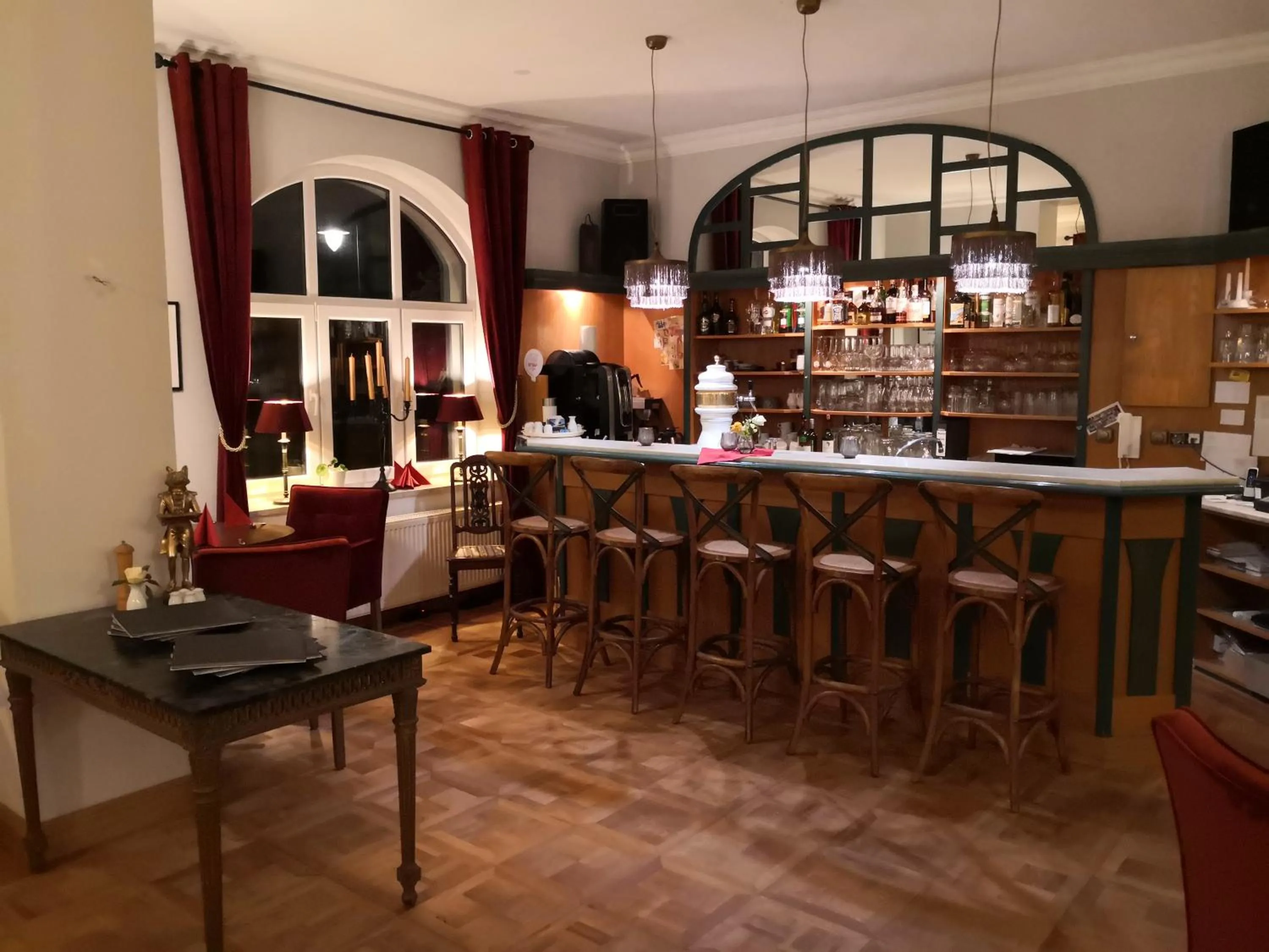 Restaurant/places to eat in Hotel & Restaurant Raueneck