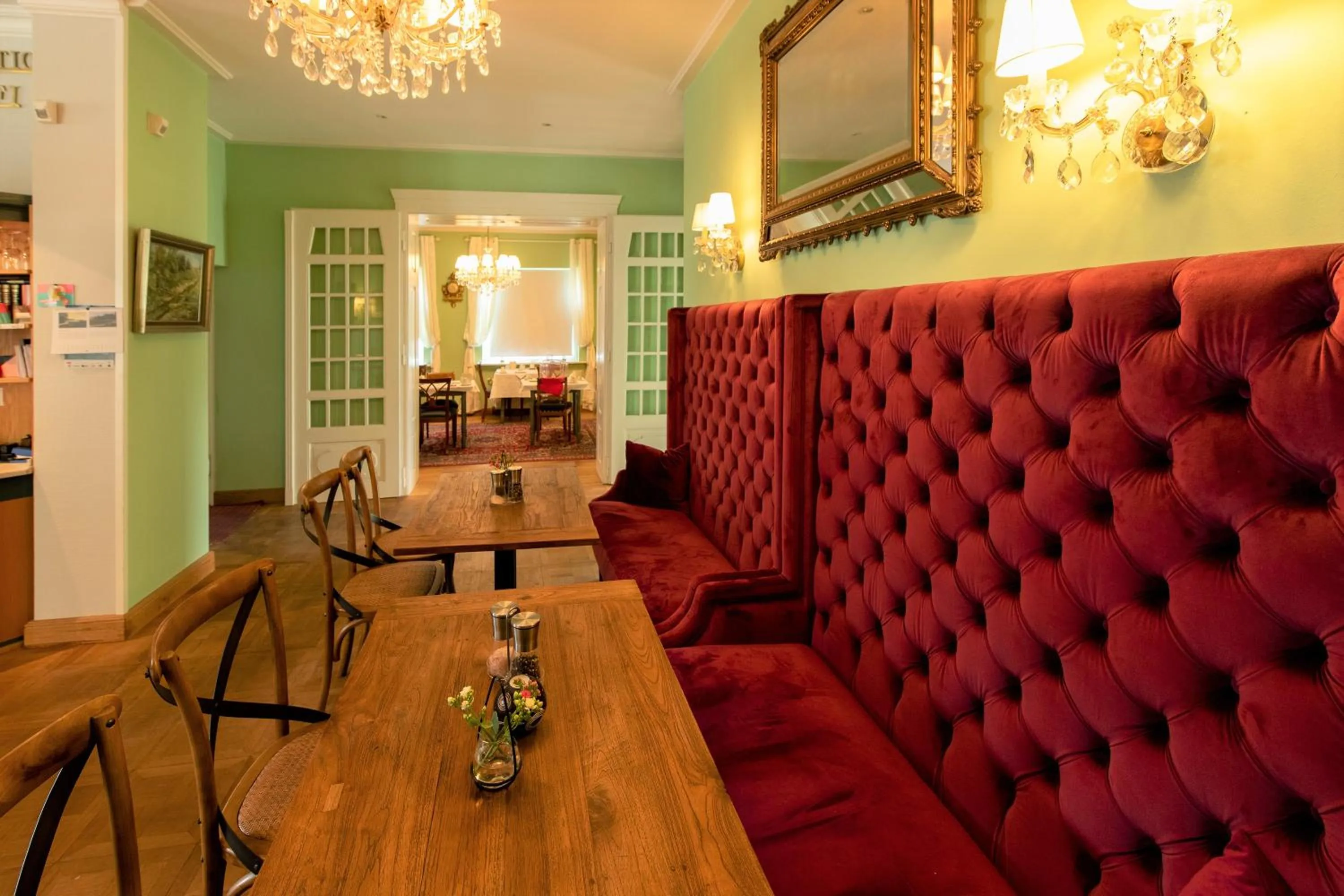 Restaurant/places to eat in Hotel & Restaurant Raueneck