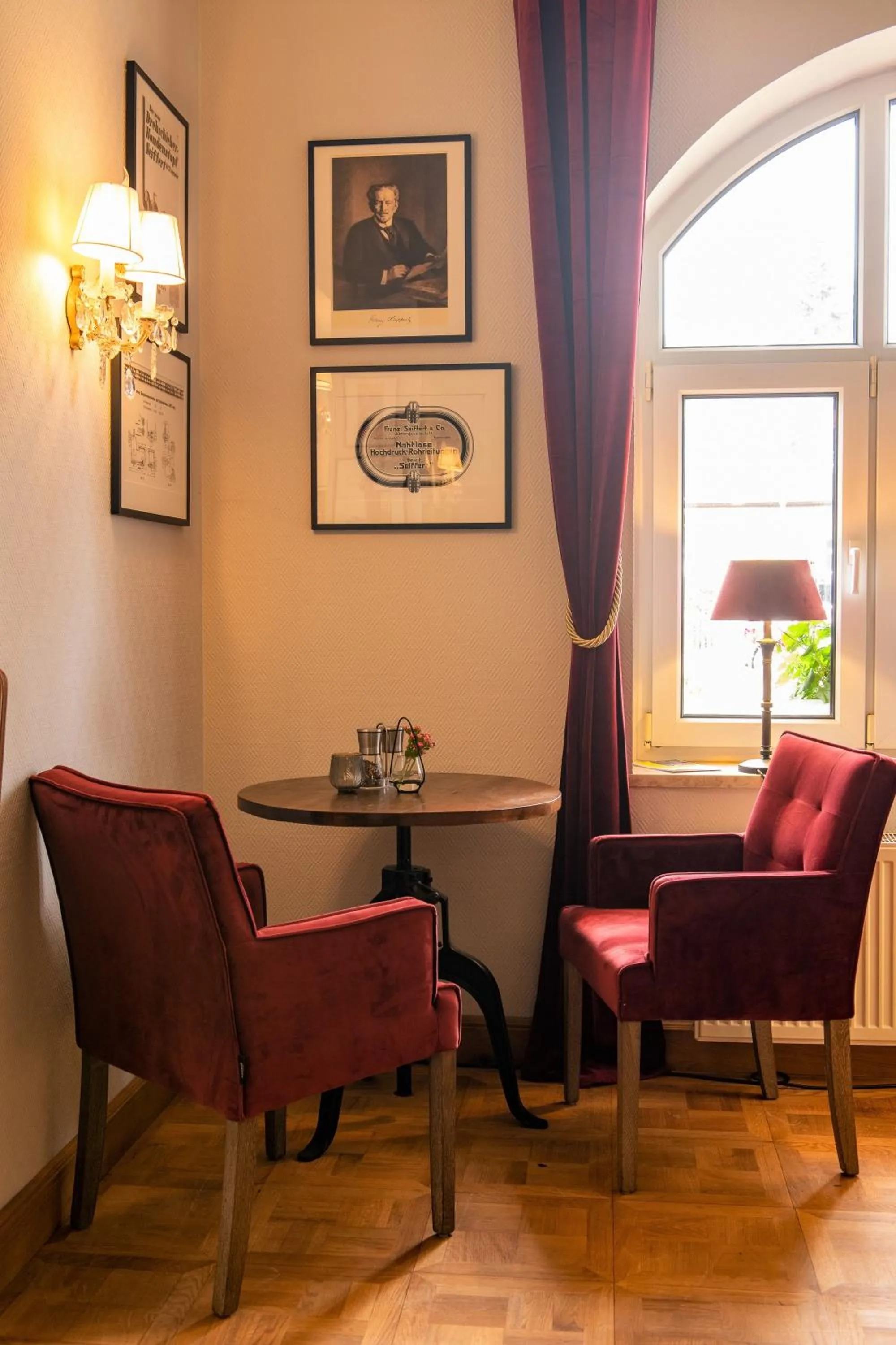 Restaurant/places to eat in Hotel & Restaurant Raueneck