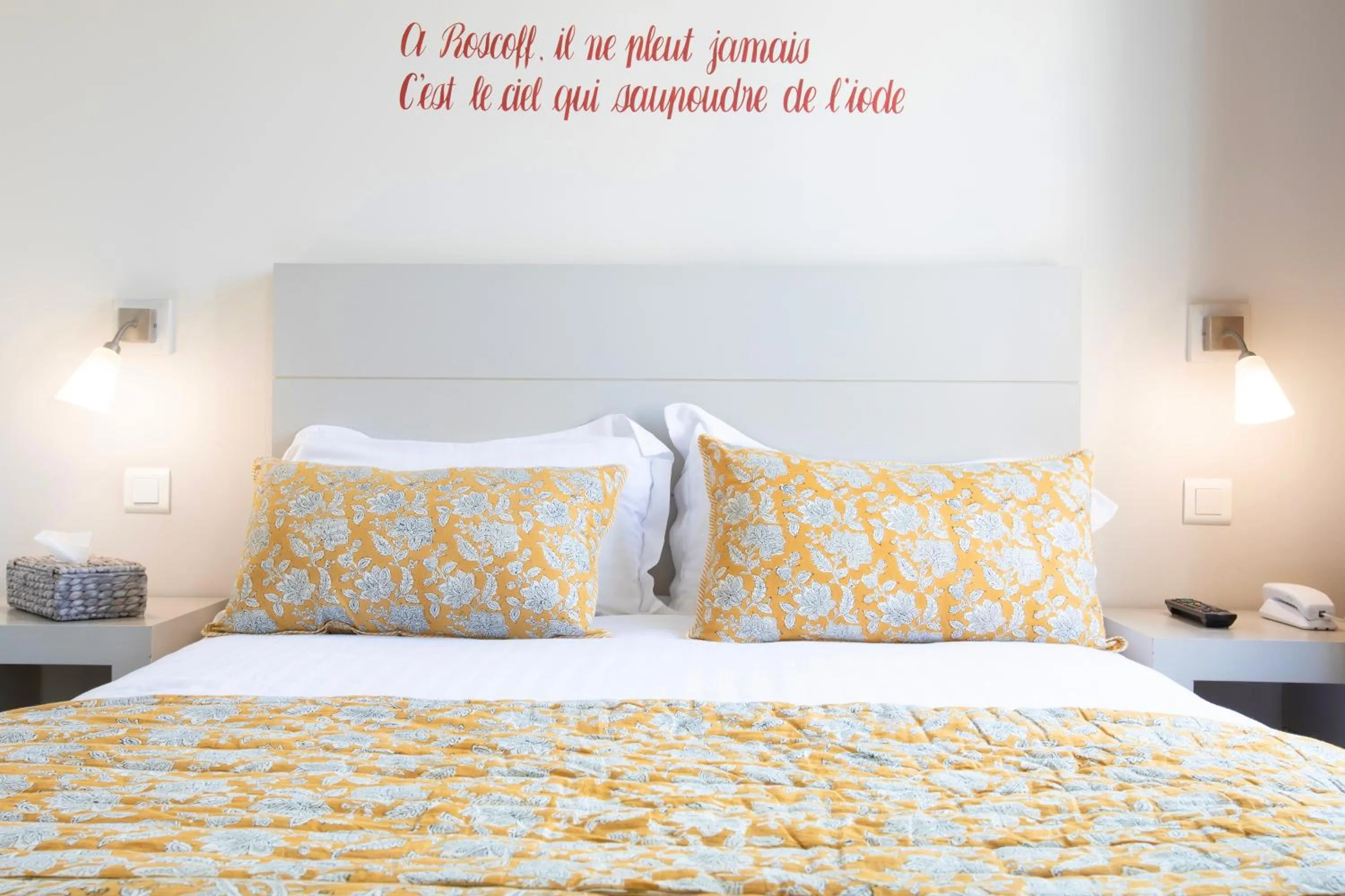 Double Room with Village View in Hotel du Centre - Chez Janie