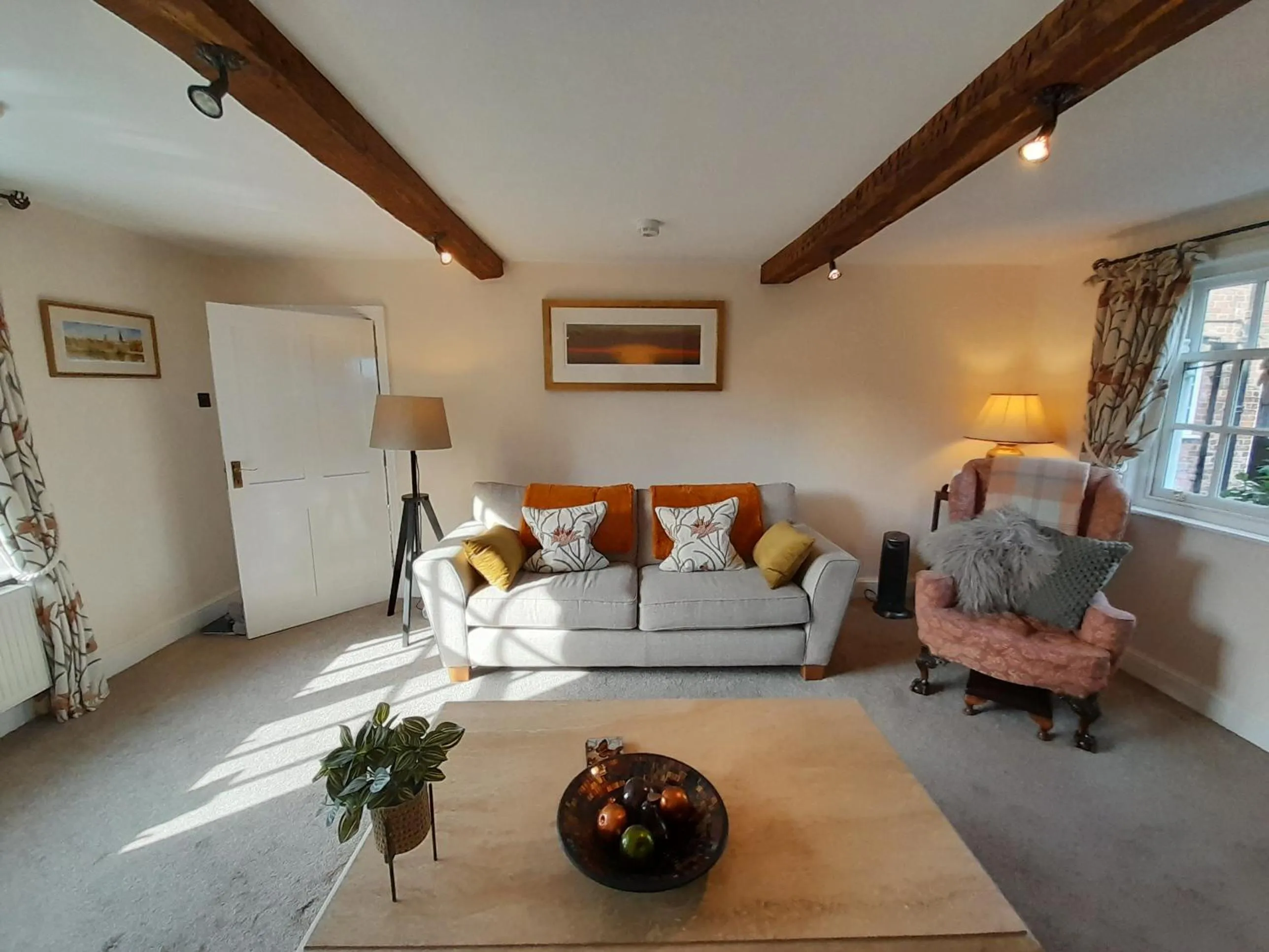 TV and multimedia in Clumber Lane End Farm